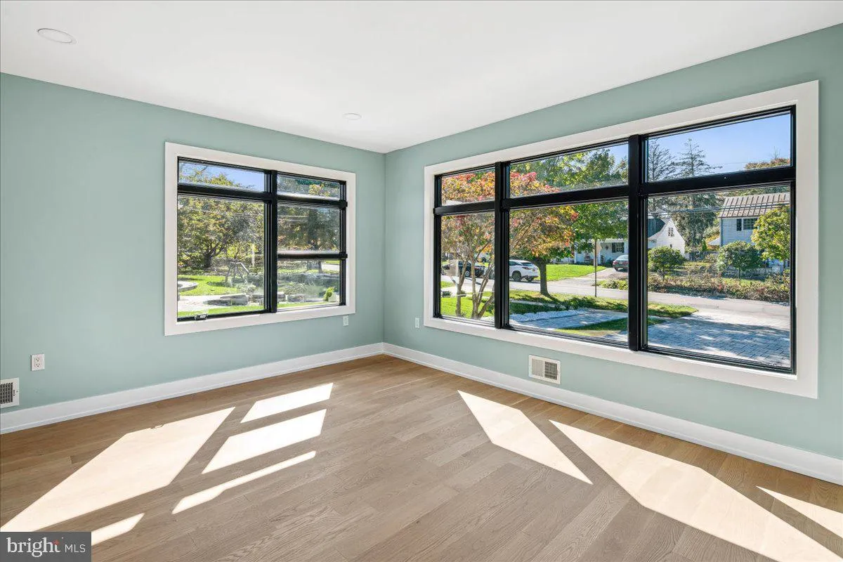 Princeton, New Jersey 08540, United States, 4 Bedrooms Bedrooms, ,4 BathroomsBathrooms,Residential,Contingent,215290