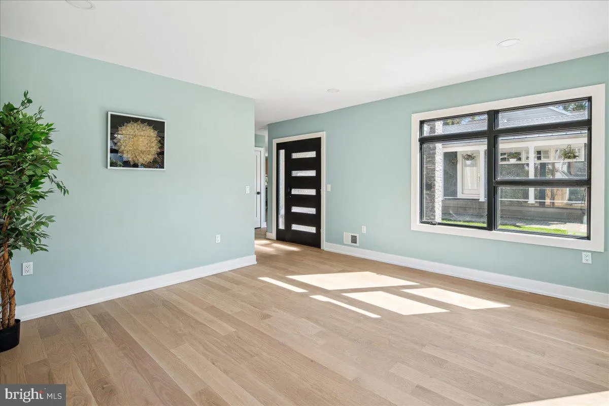 Princeton, New Jersey 08540, United States, 4 Bedrooms Bedrooms, ,4 BathroomsBathrooms,Residential,Contingent,215290