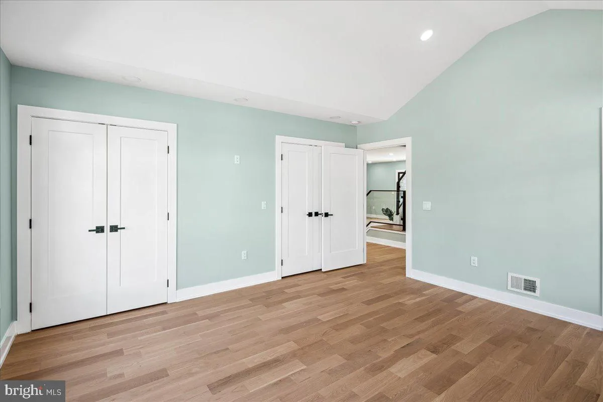 Princeton, New Jersey 08540, United States, 4 Bedrooms Bedrooms, ,4 BathroomsBathrooms,Residential,Contingent,215290