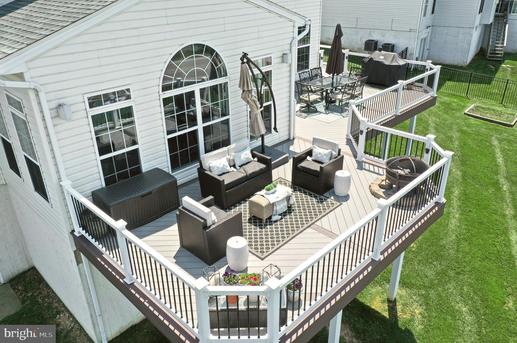 LOGANS RESERVE - Residential