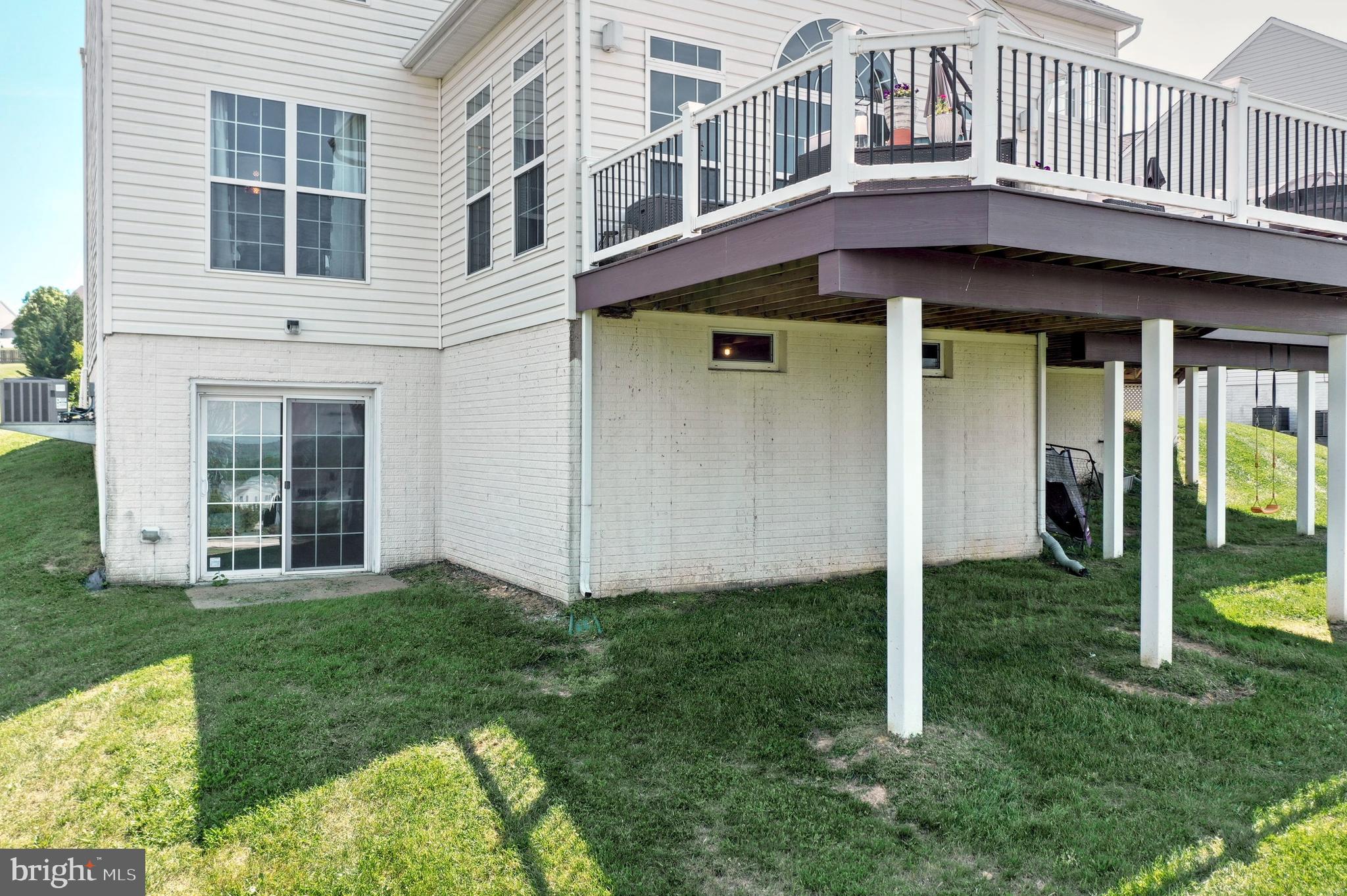 LOGANS RESERVE - Residential