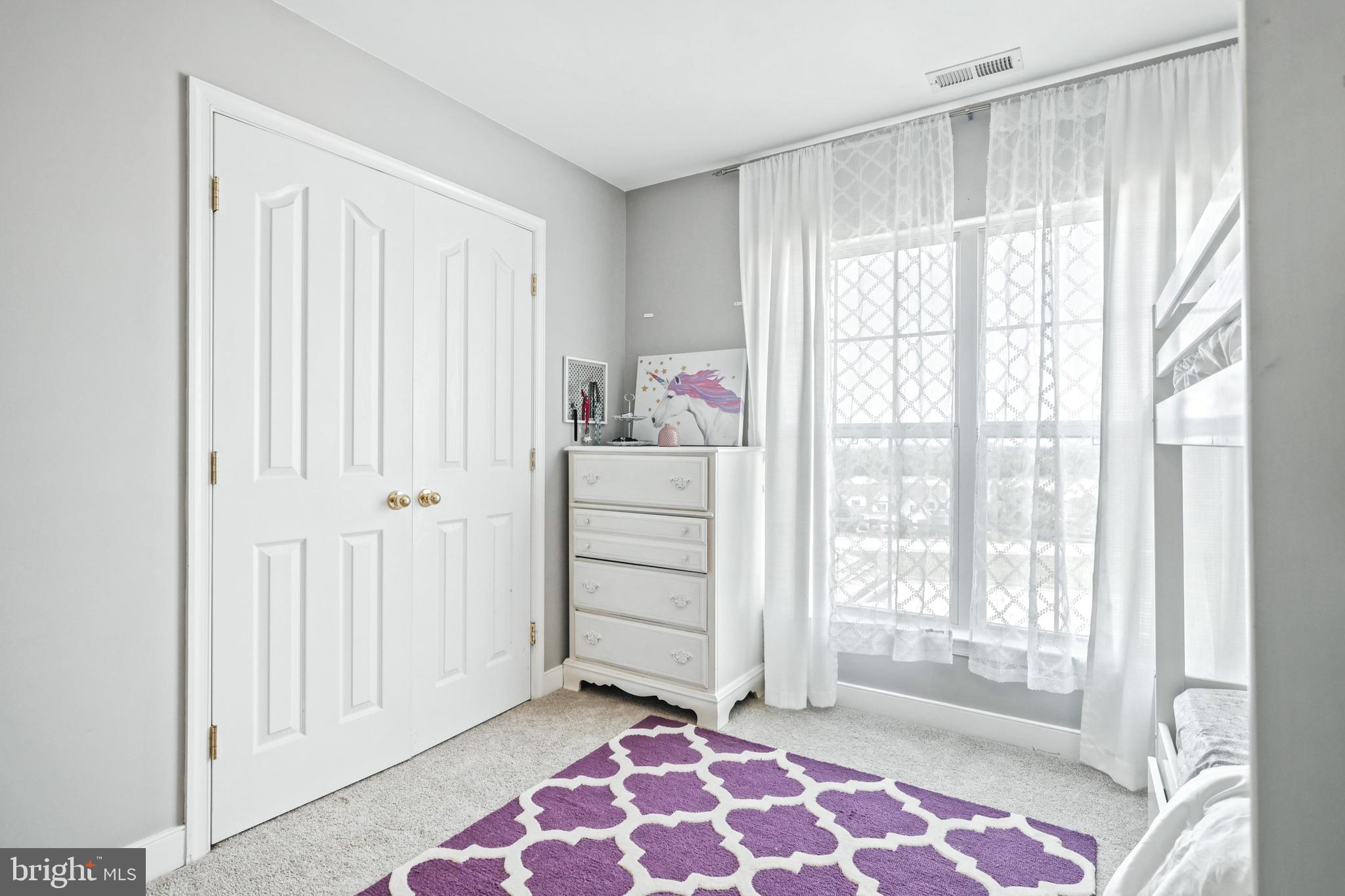 LOGANS RESERVE - Residential