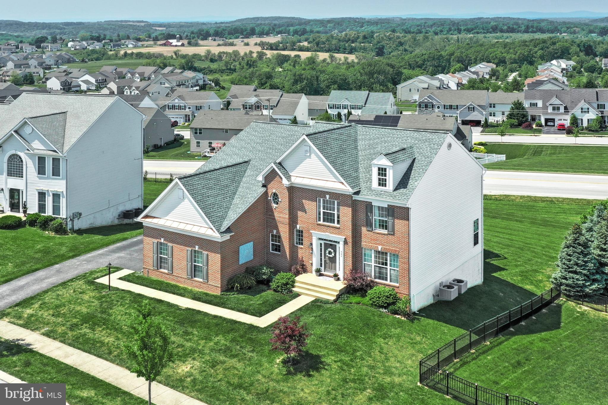 LOGANS RESERVE - Residential