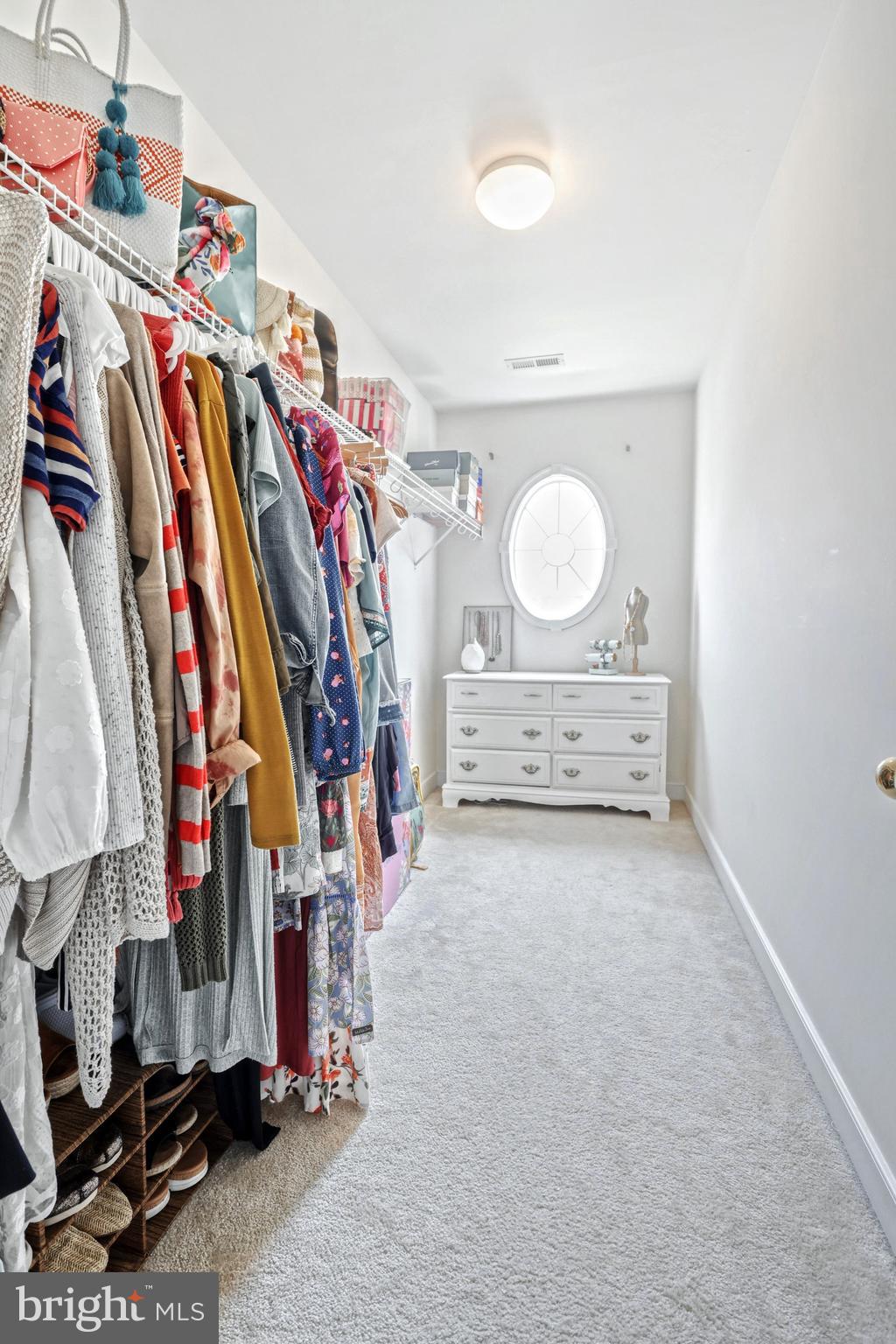 LOGANS RESERVE - Residential