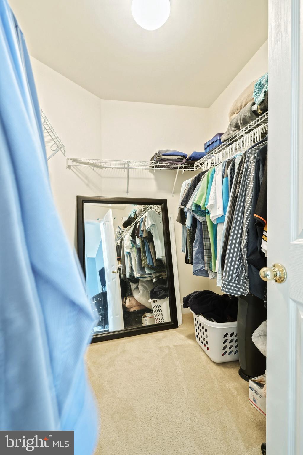 LOGANS RESERVE - Residential