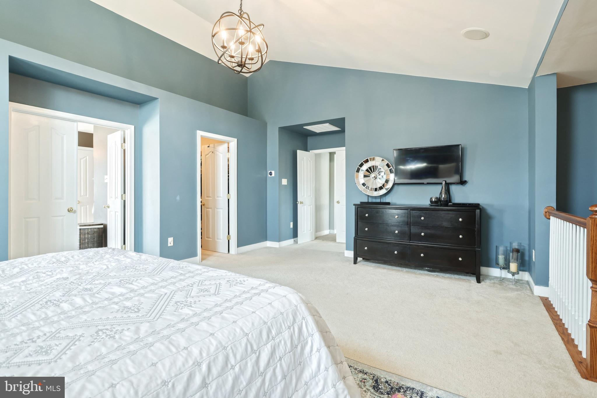 LOGANS RESERVE - Residential