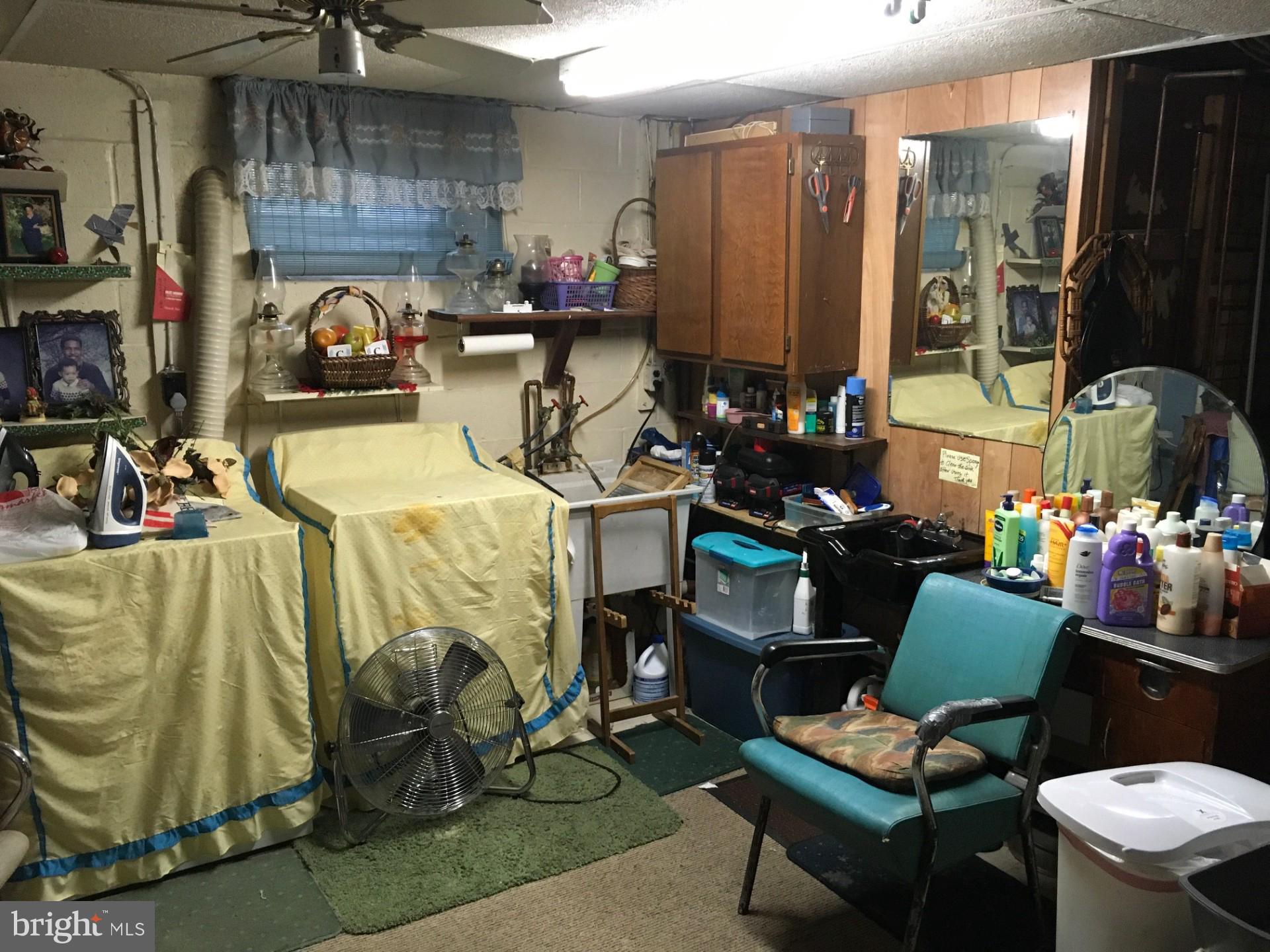 WELLS MANOR - Residential