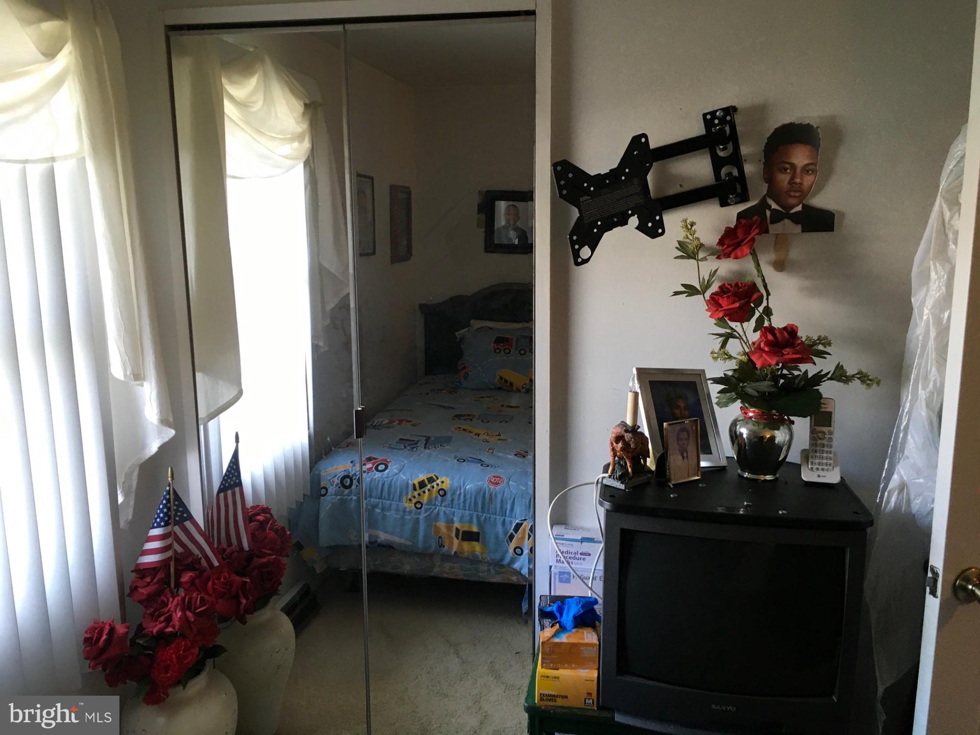 WELLS MANOR - Residential