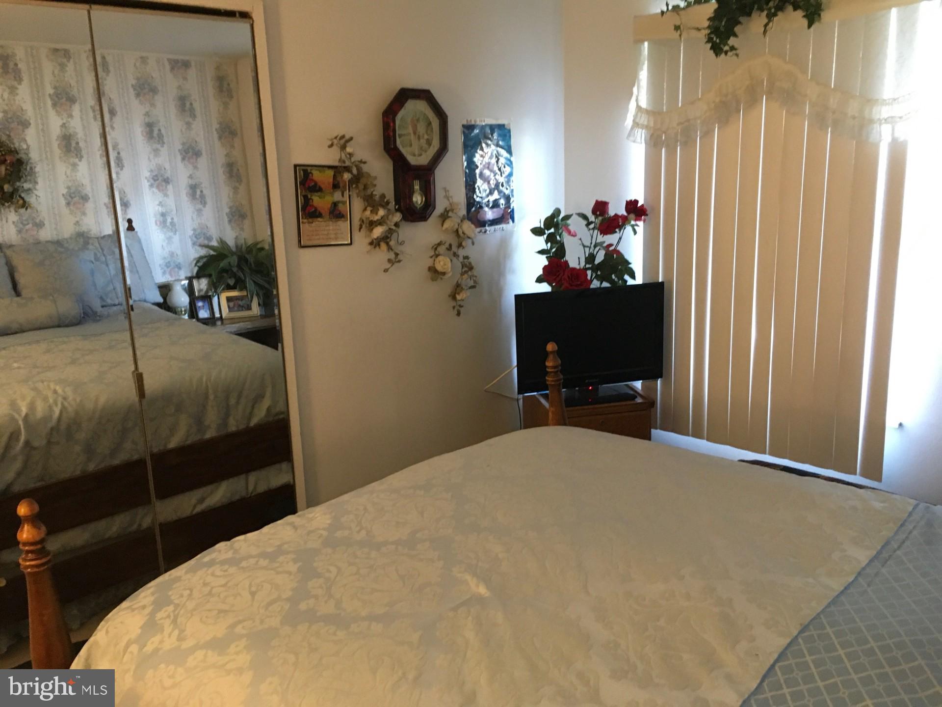 WELLS MANOR - Residential