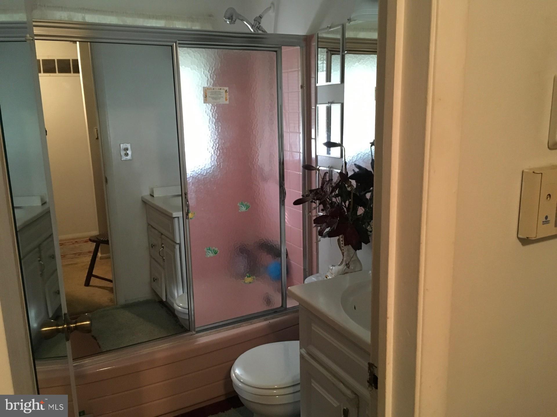 WELLS MANOR - Residential