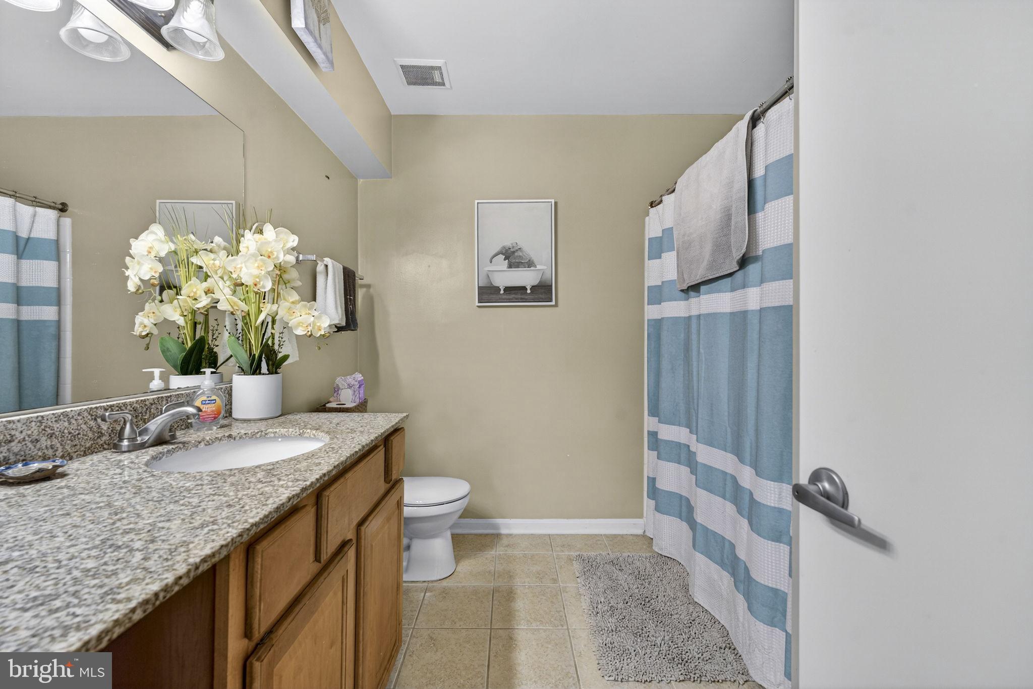 FOUR WINDS AT OAKTON - Residential