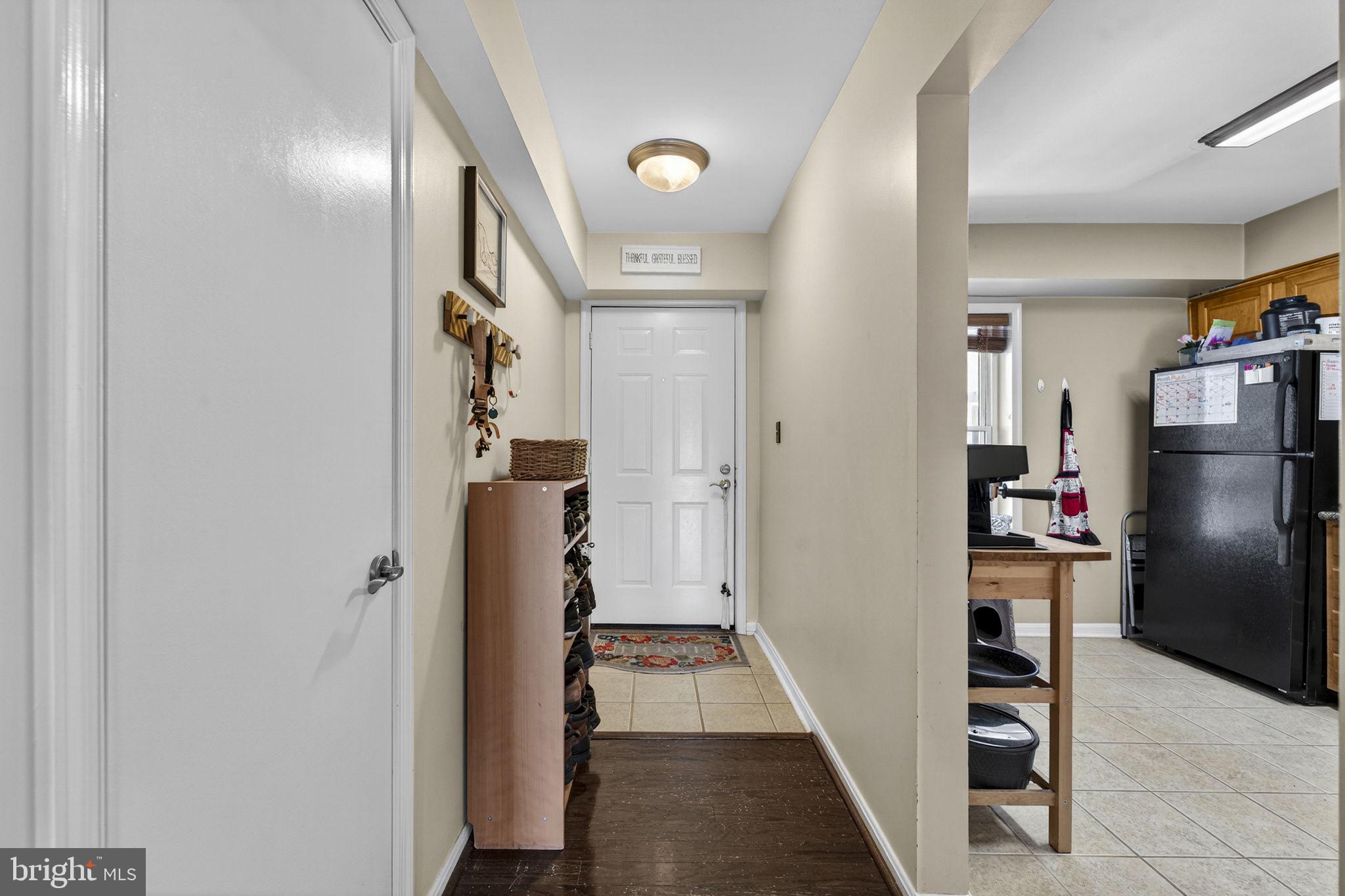 FOUR WINDS AT OAKTON - Residential