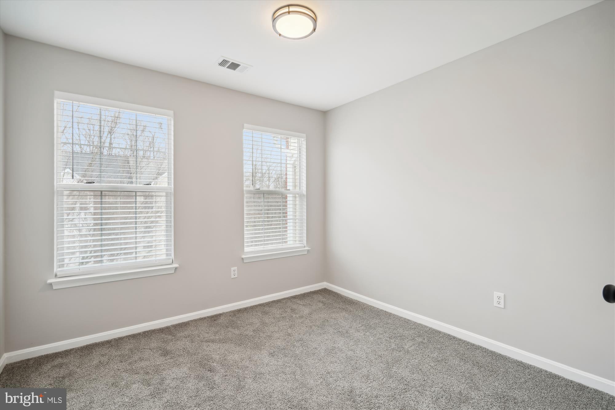 RUSSETT - Residential Lease