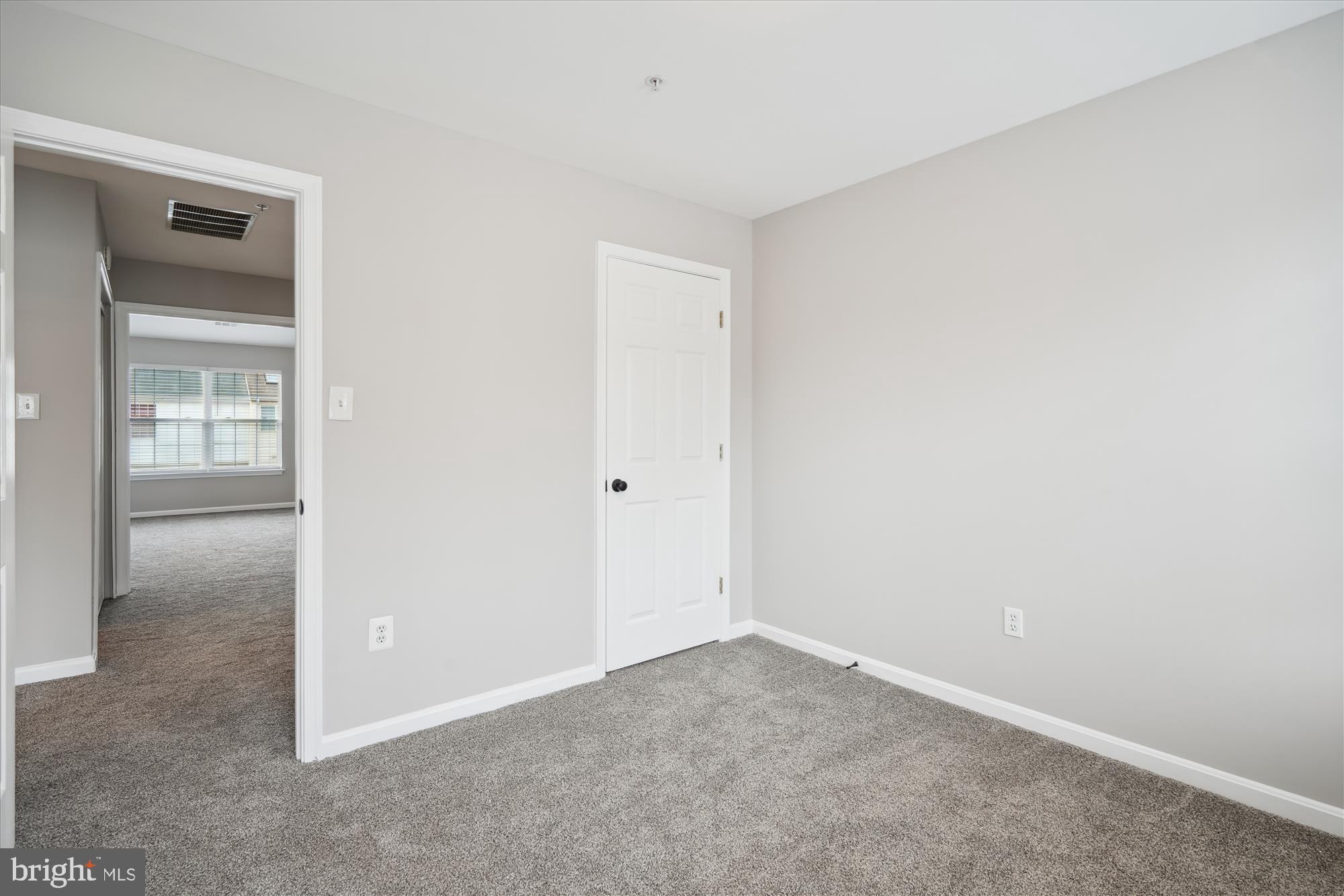 RUSSETT - Residential Lease