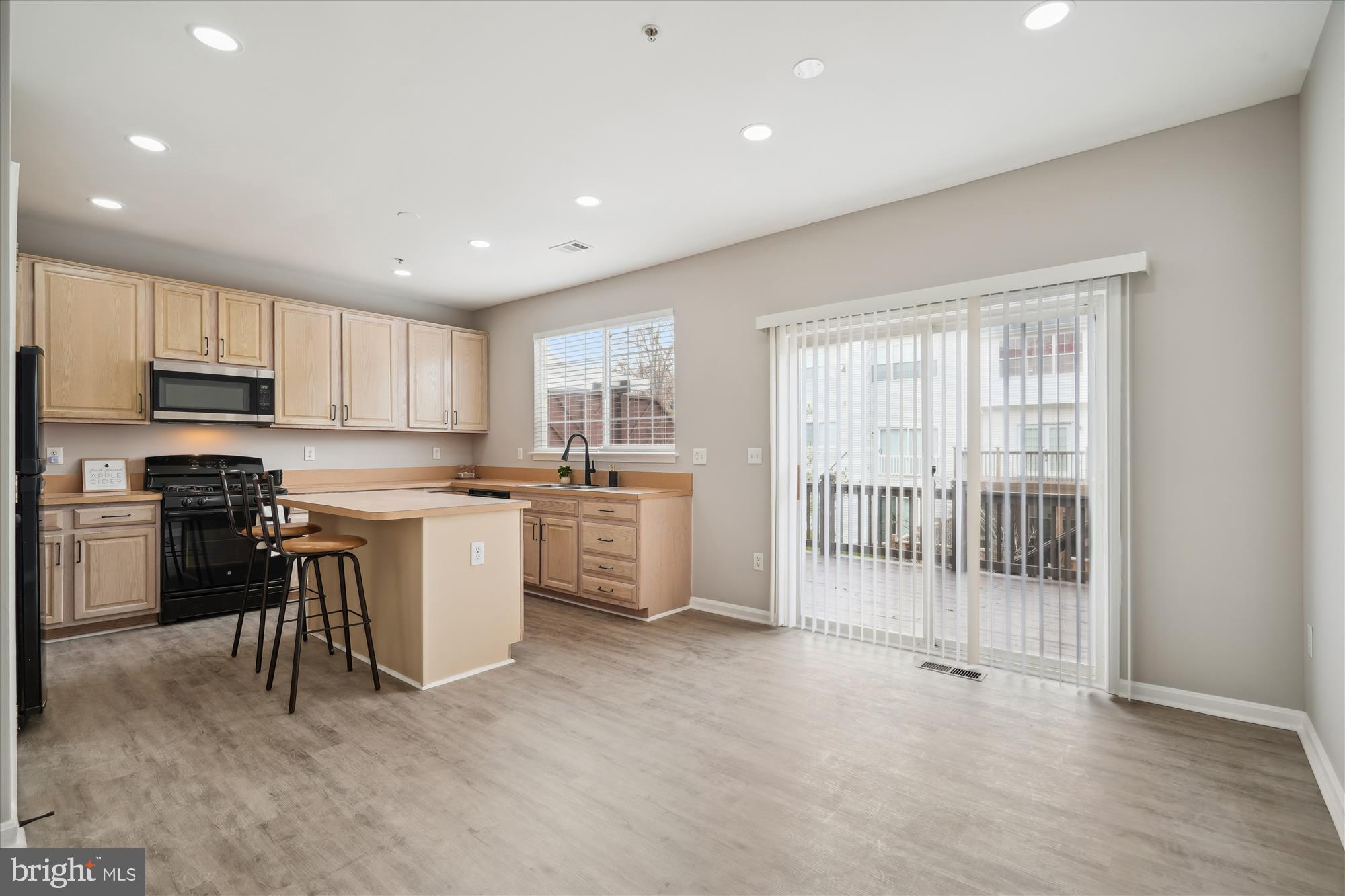 RUSSETT - Residential Lease