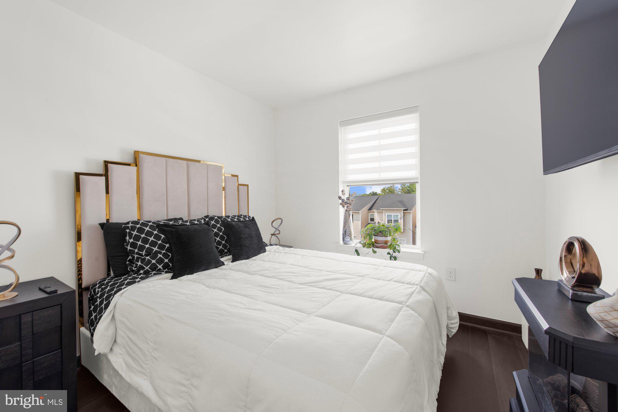 BROOKSIDE COURT AT UPPER SAUCON - Residential