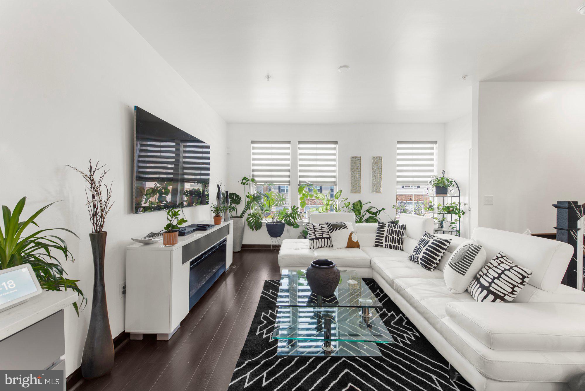 BROOKSIDE COURT AT UPPER SAUCON - Residential