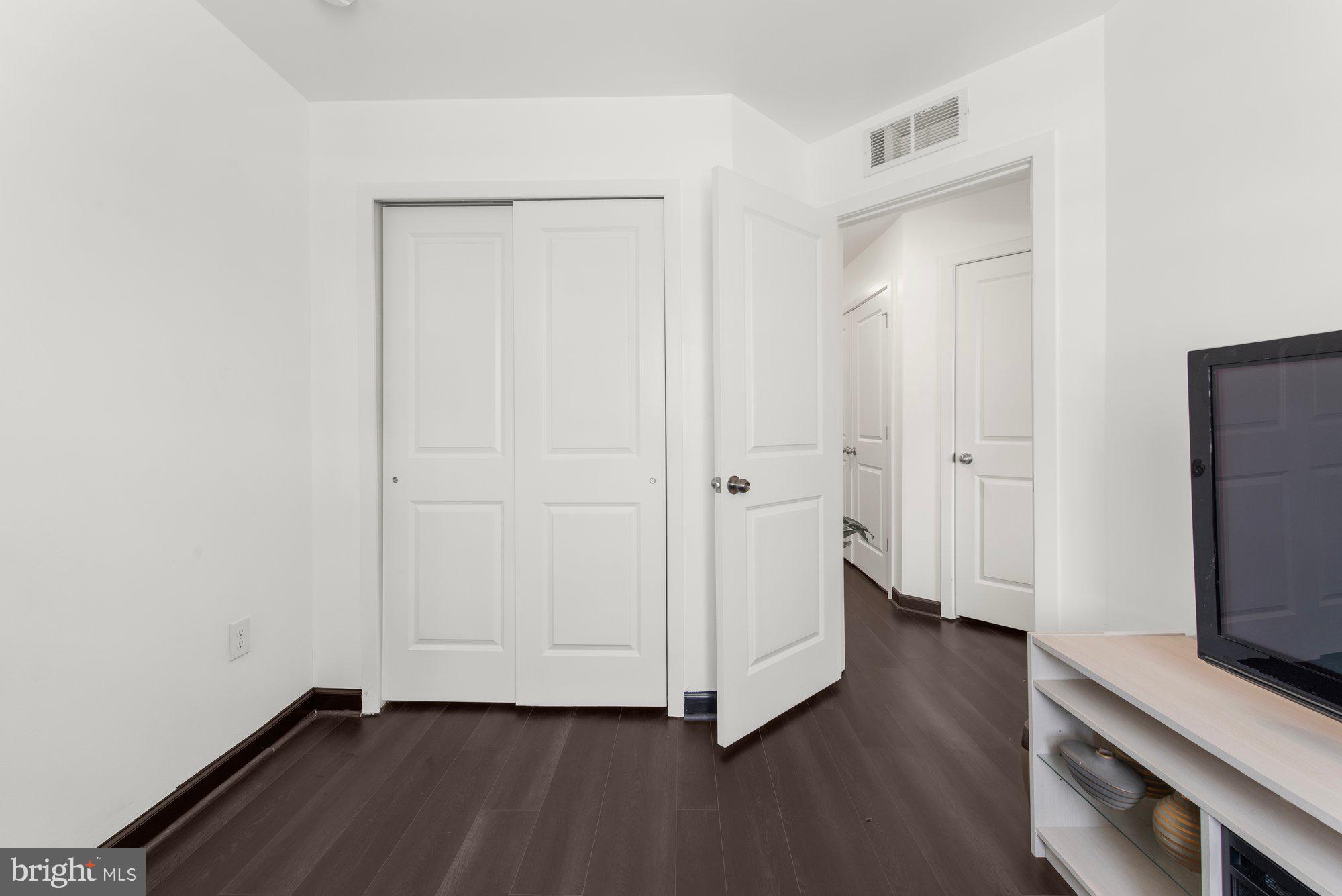 BROOKSIDE COURT AT UPPER SAUCON - Residential