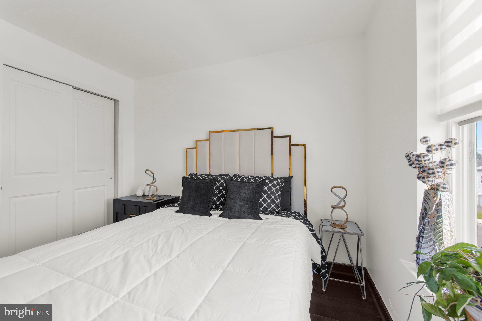 BROOKSIDE COURT AT UPPER SAUCON - Residential