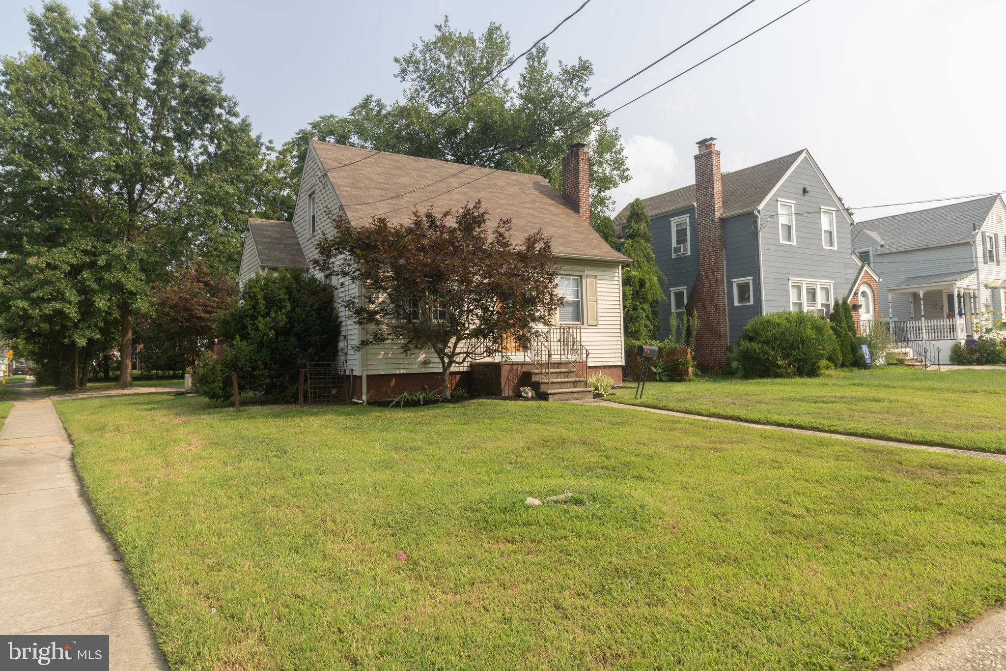 35 W HOLLY AVENUE