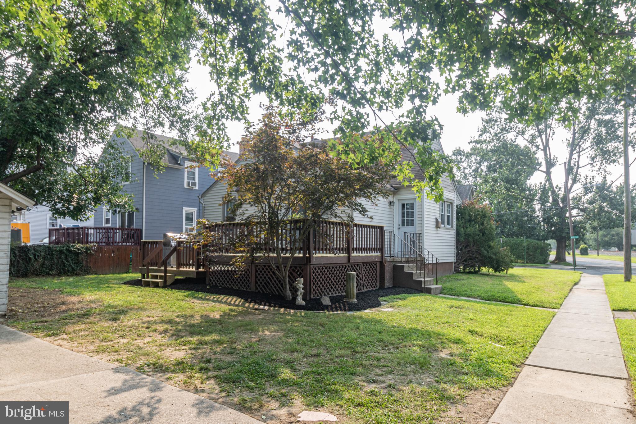 35 W HOLLY AVENUE