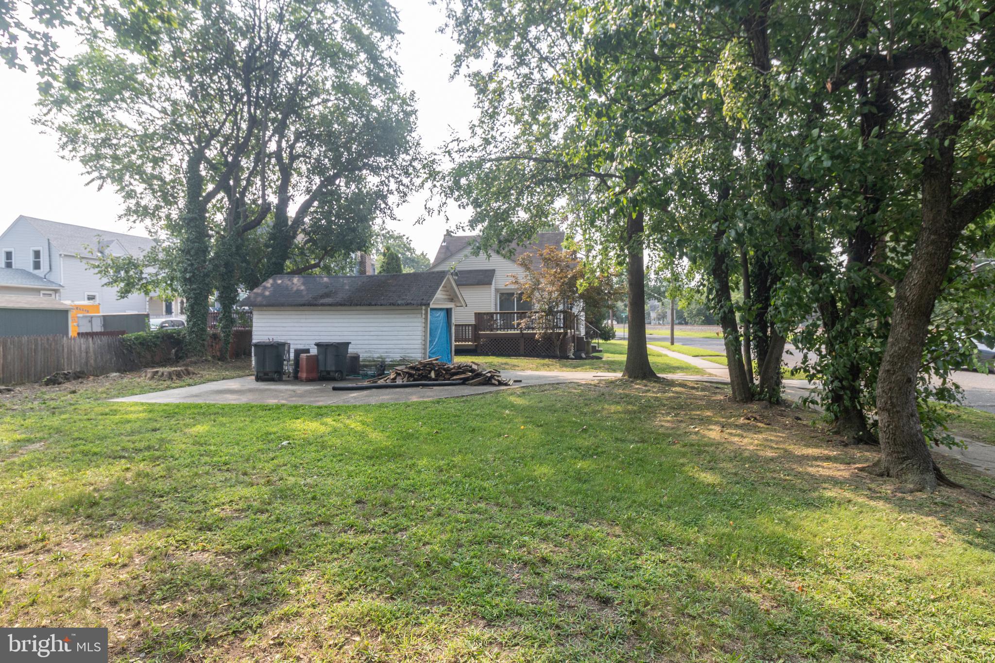 35 W HOLLY AVENUE