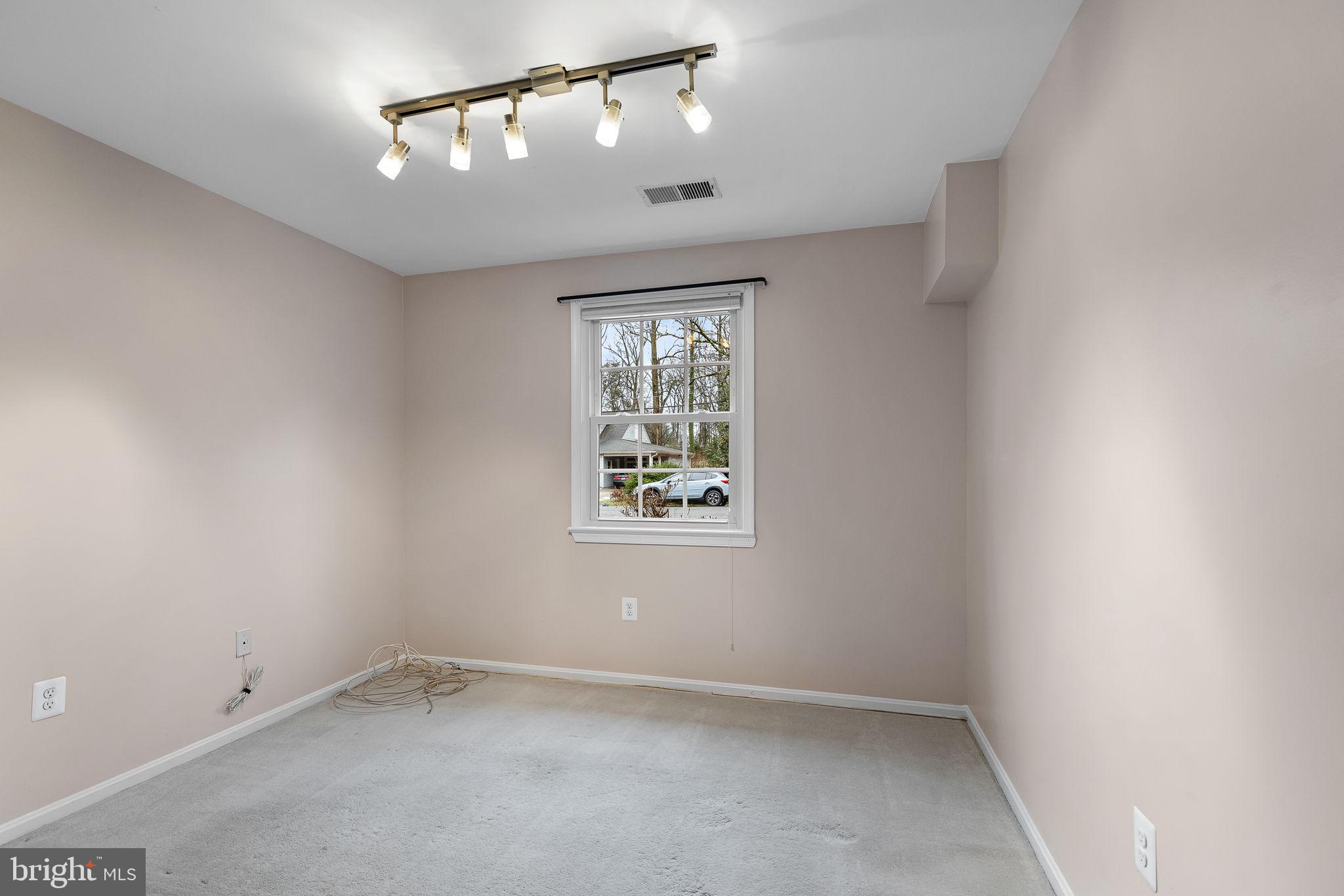 SHREVE ROAD - Residential