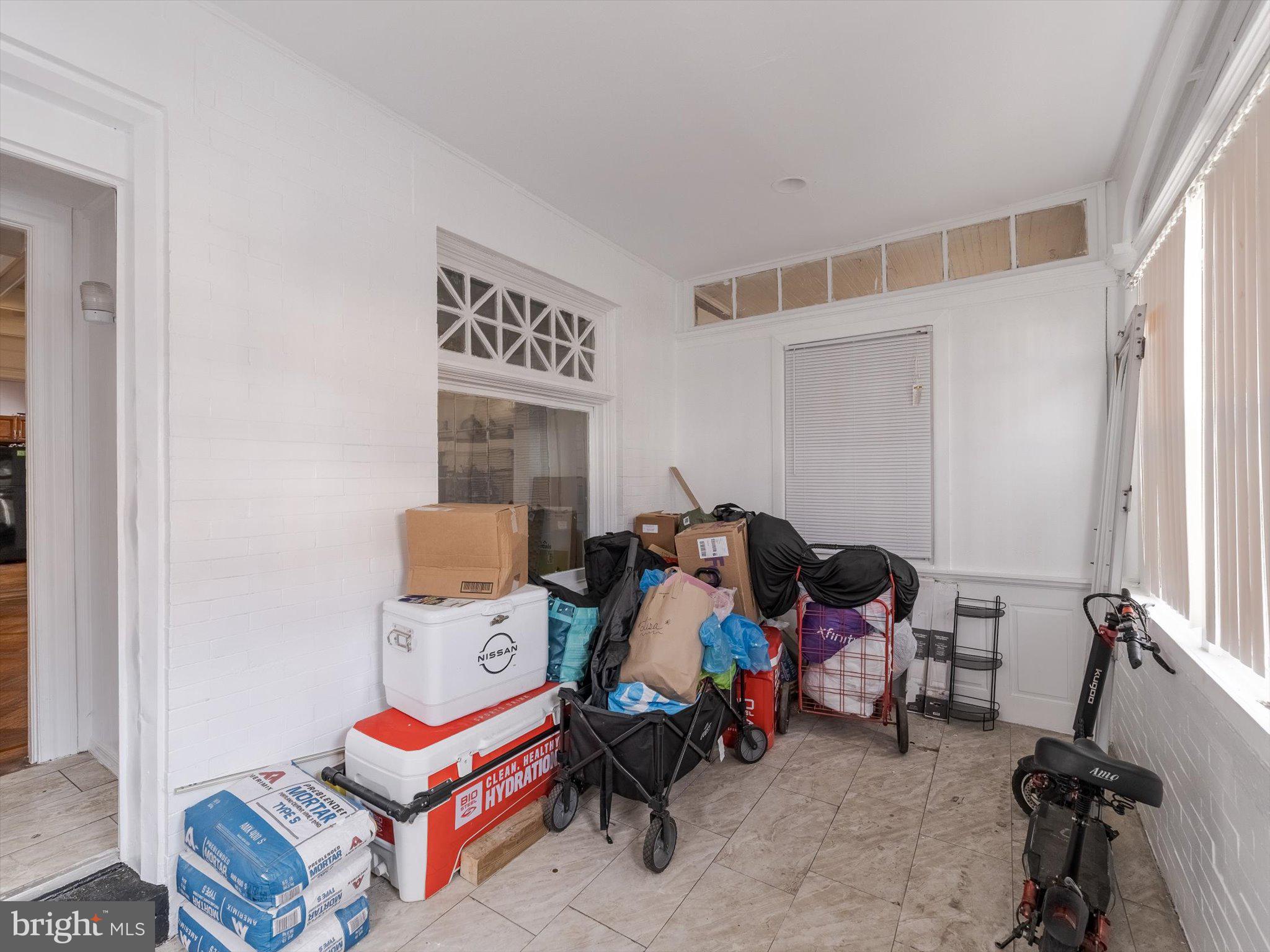 WALNUT HILL - Residential