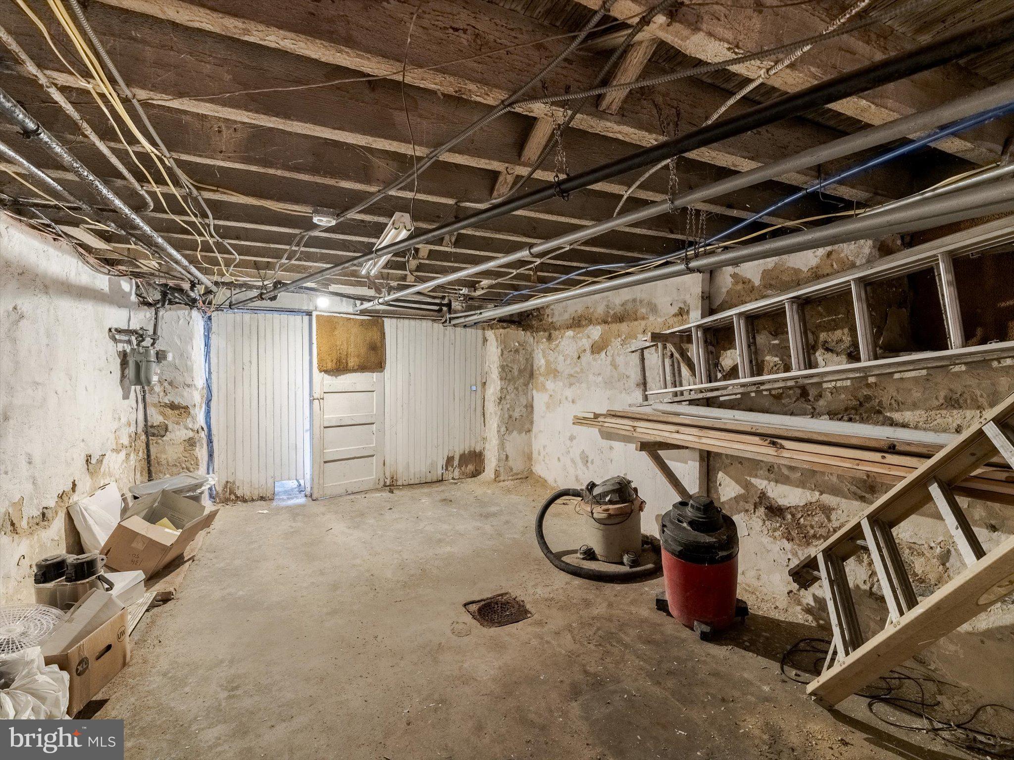 WALNUT HILL - Residential