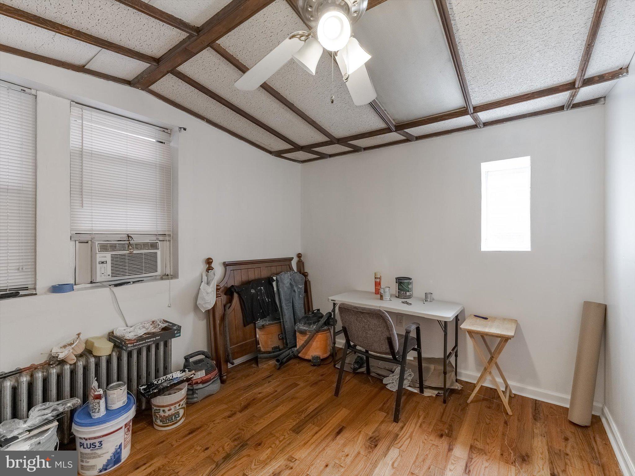 WALNUT HILL - Residential