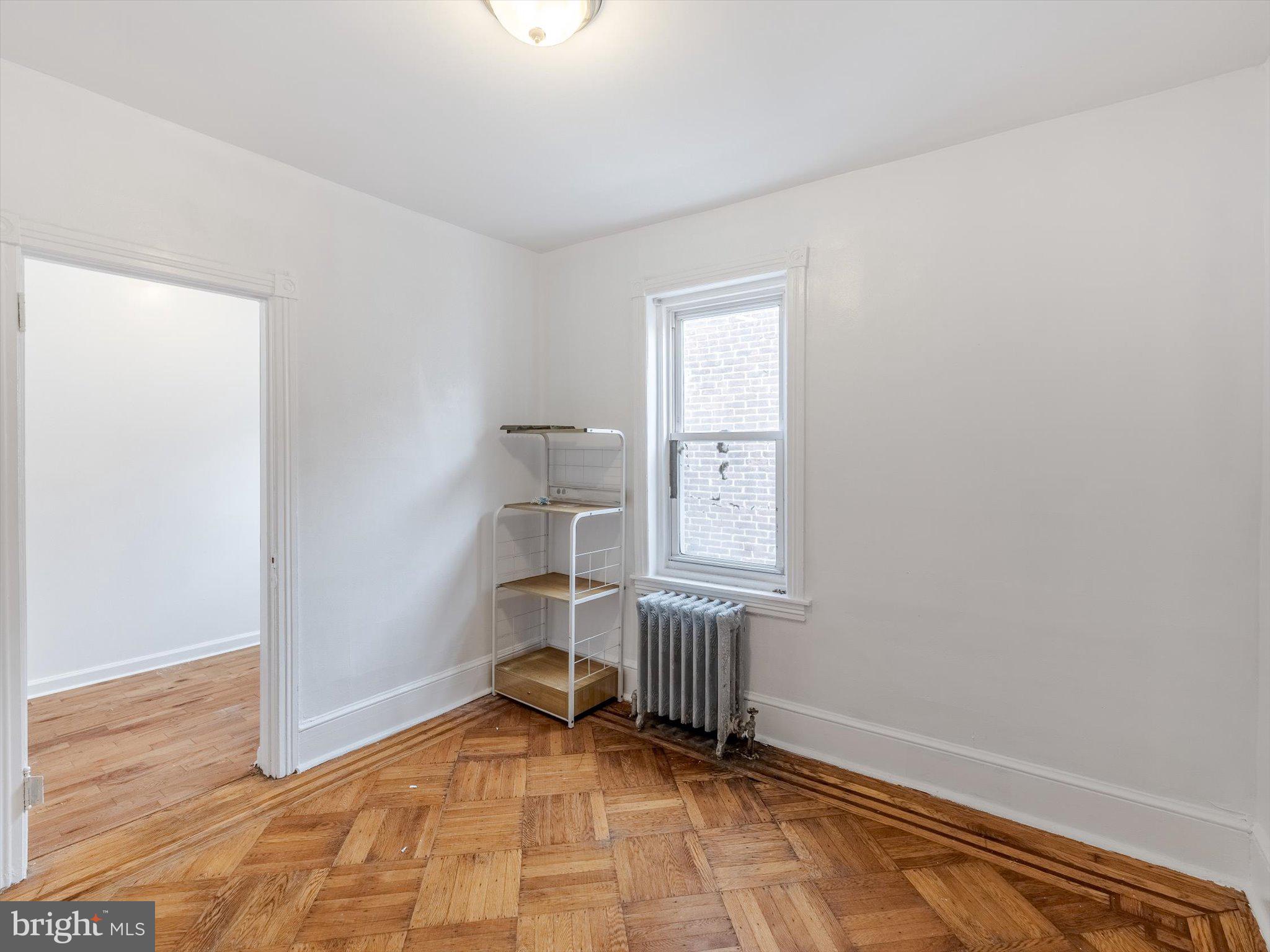 WALNUT HILL - Residential