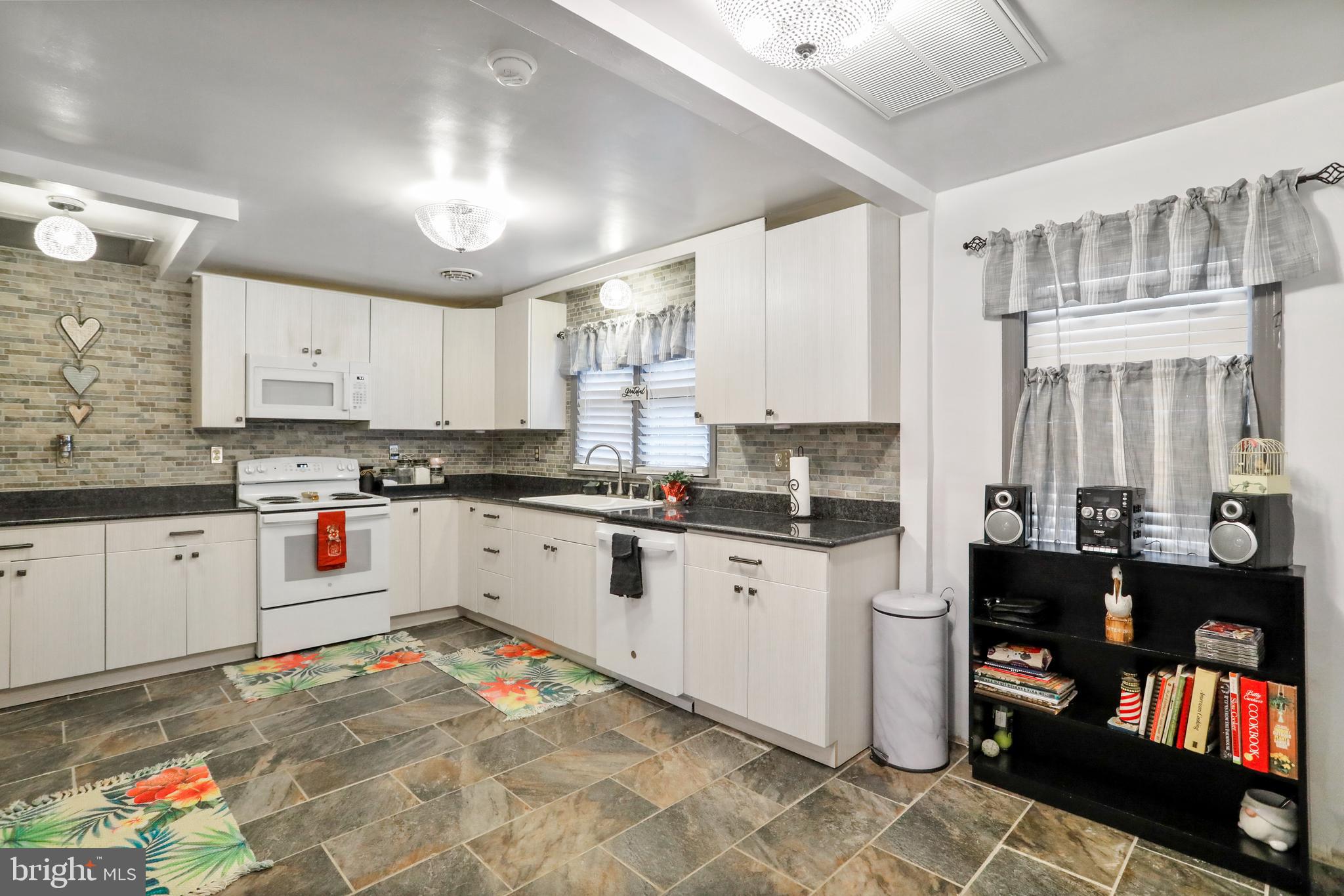 HOMEWOOD - Residential