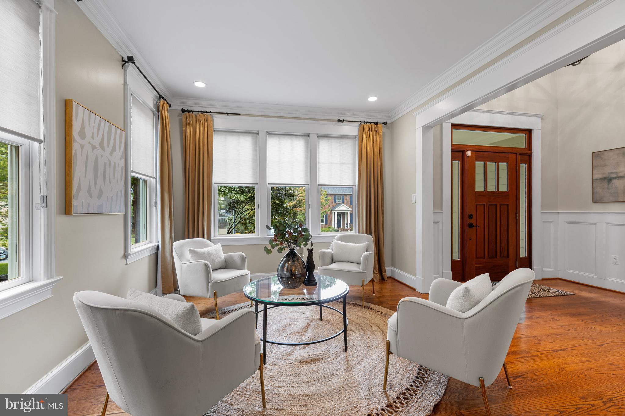 COUNTRY CLUB - Residential