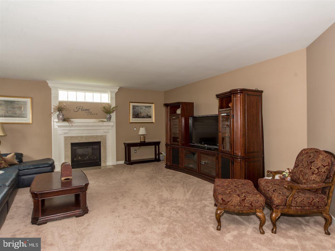 SOUTH POINTE - Residential