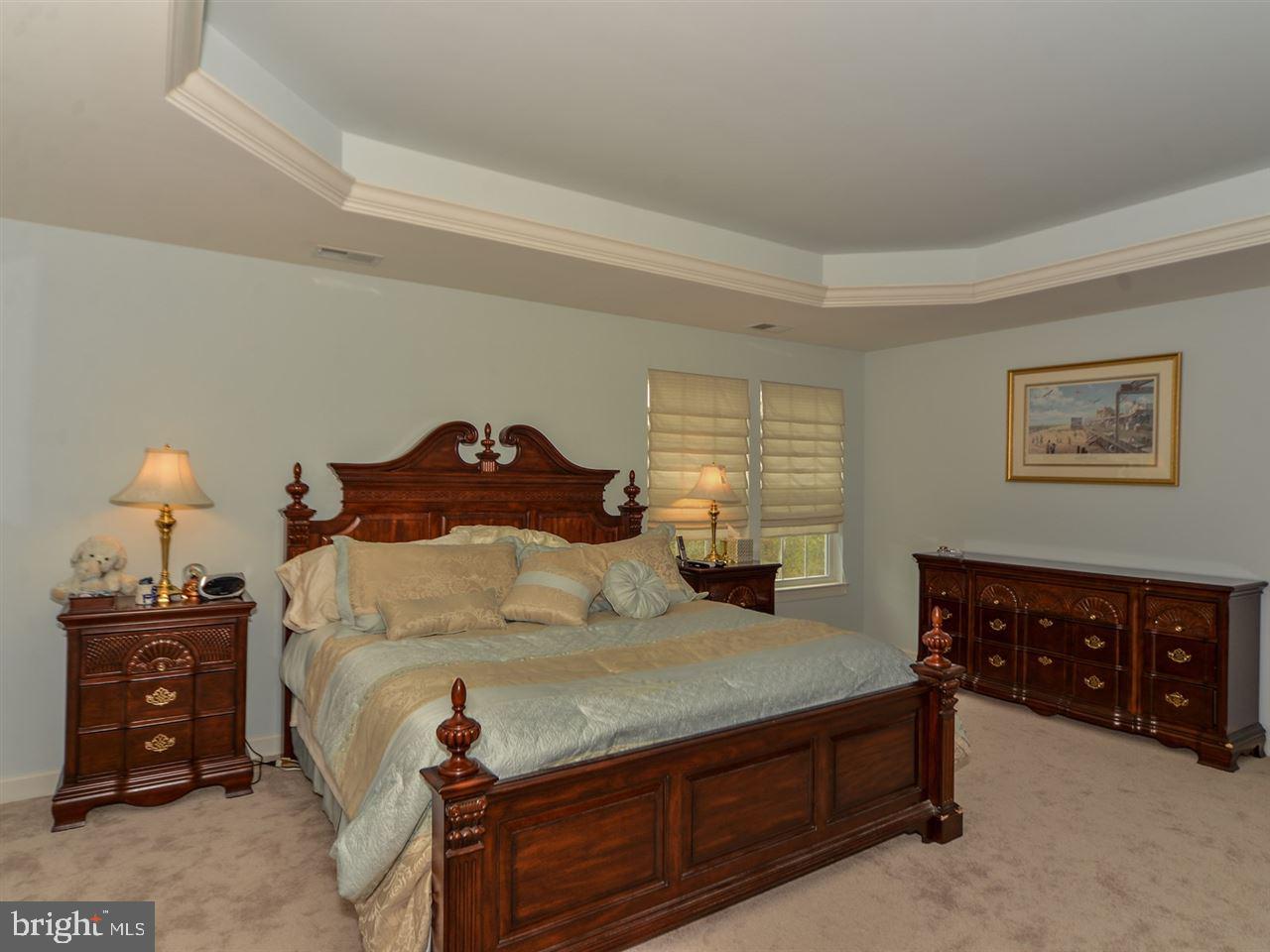 SOUTH POINTE - Residential