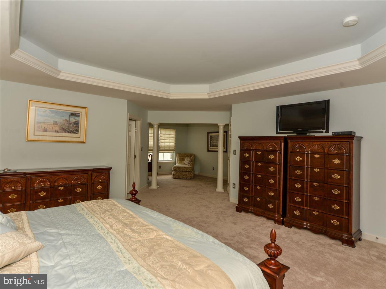 SOUTH POINTE - Residential