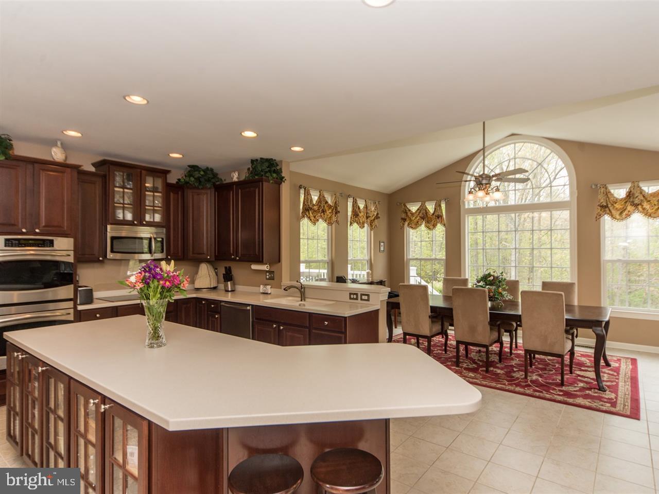 SOUTH POINTE - Residential