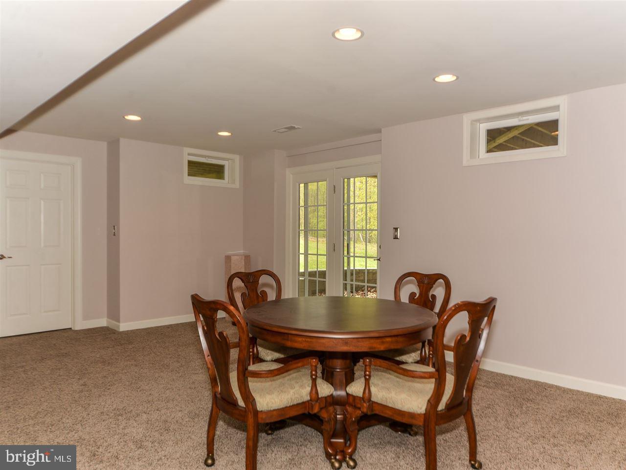 SOUTH POINTE - Residential