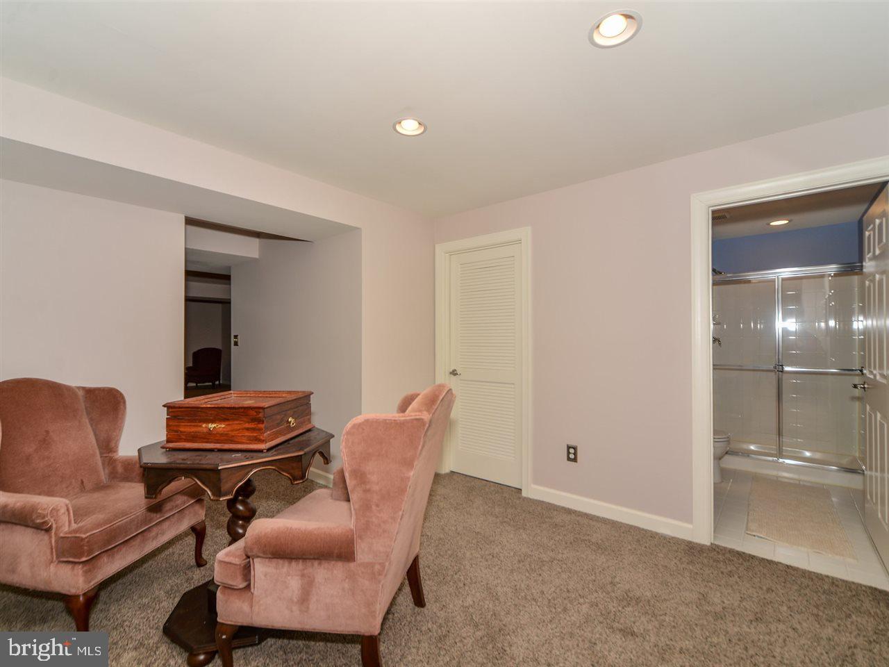 SOUTH POINTE - Residential