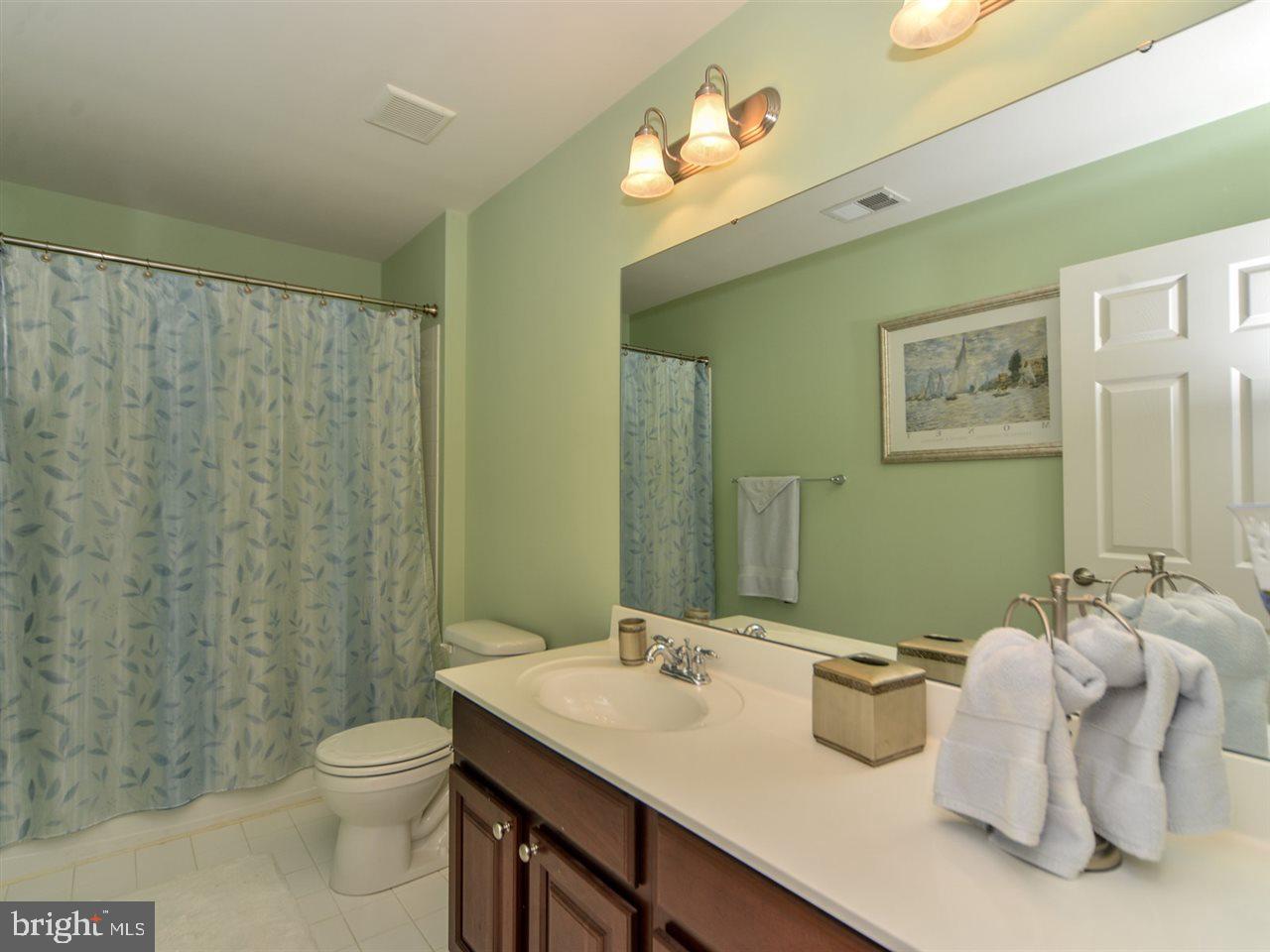 SOUTH POINTE - Residential