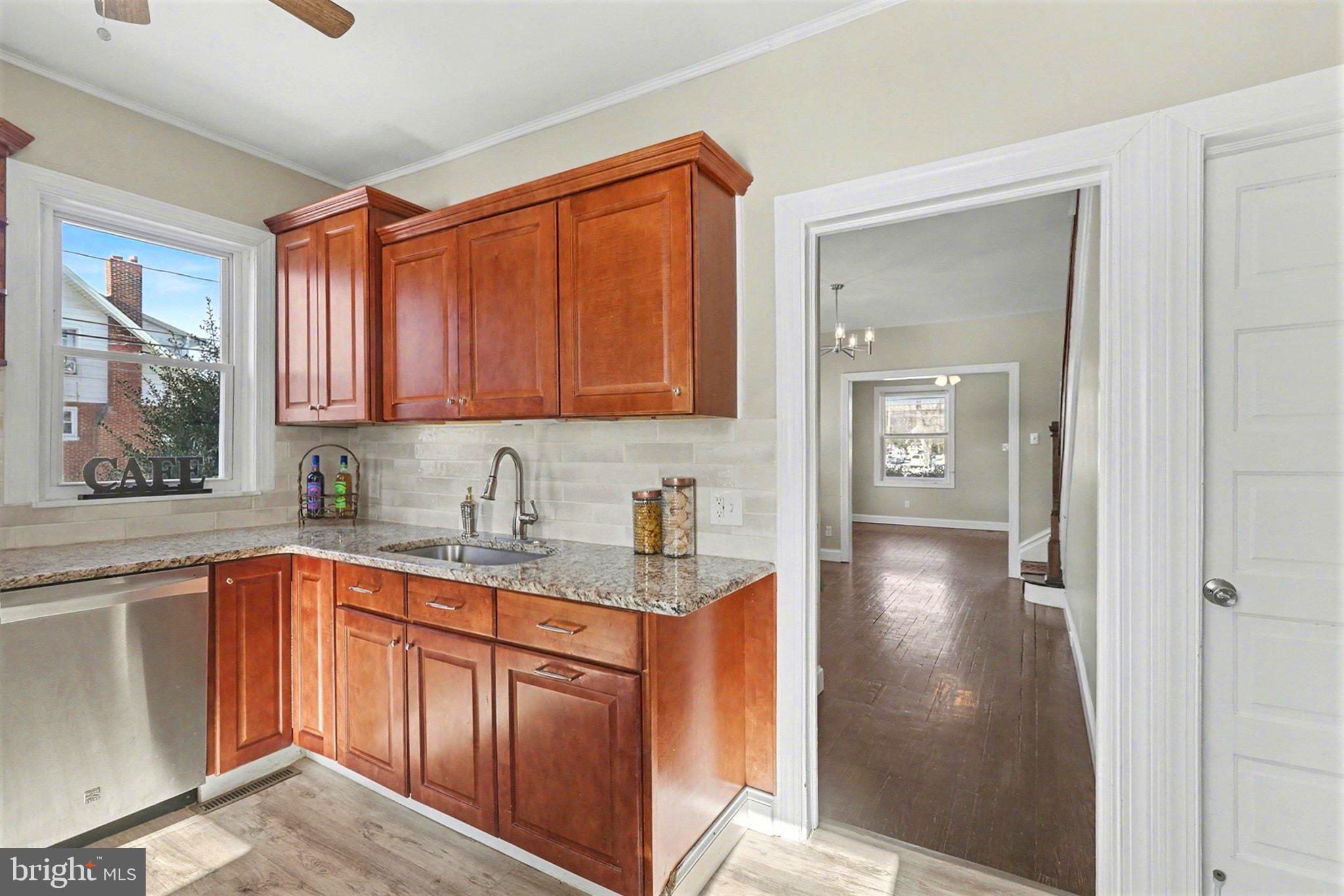 LOWER WALTON - Residential