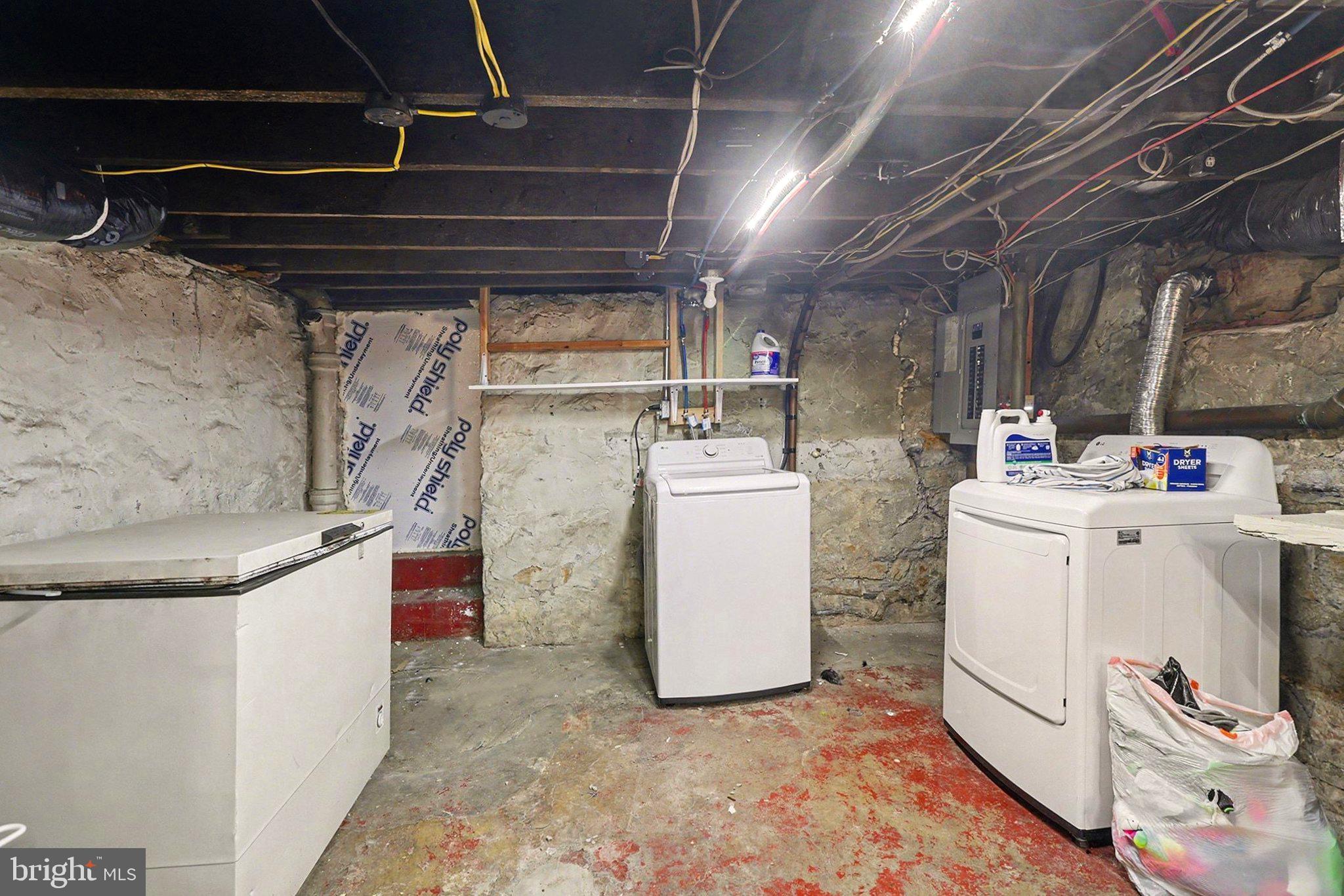 LOWER WALTON - Residential