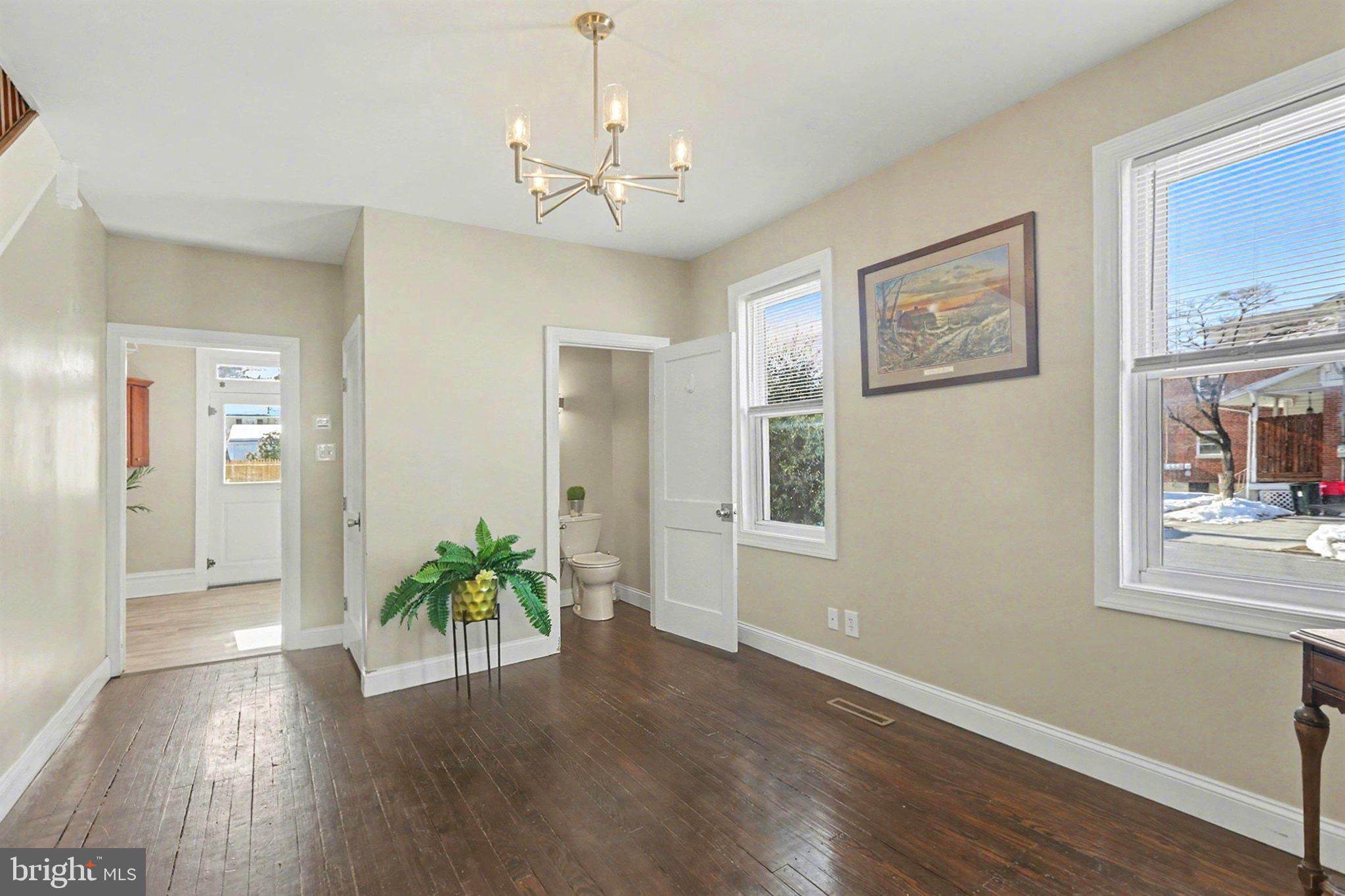 LOWER WALTON - Residential