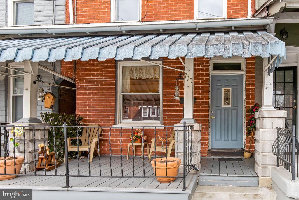 Photo of 715 N QUEEN ST, LANCASTER, PA 17603 (MLS # PALA2032600)