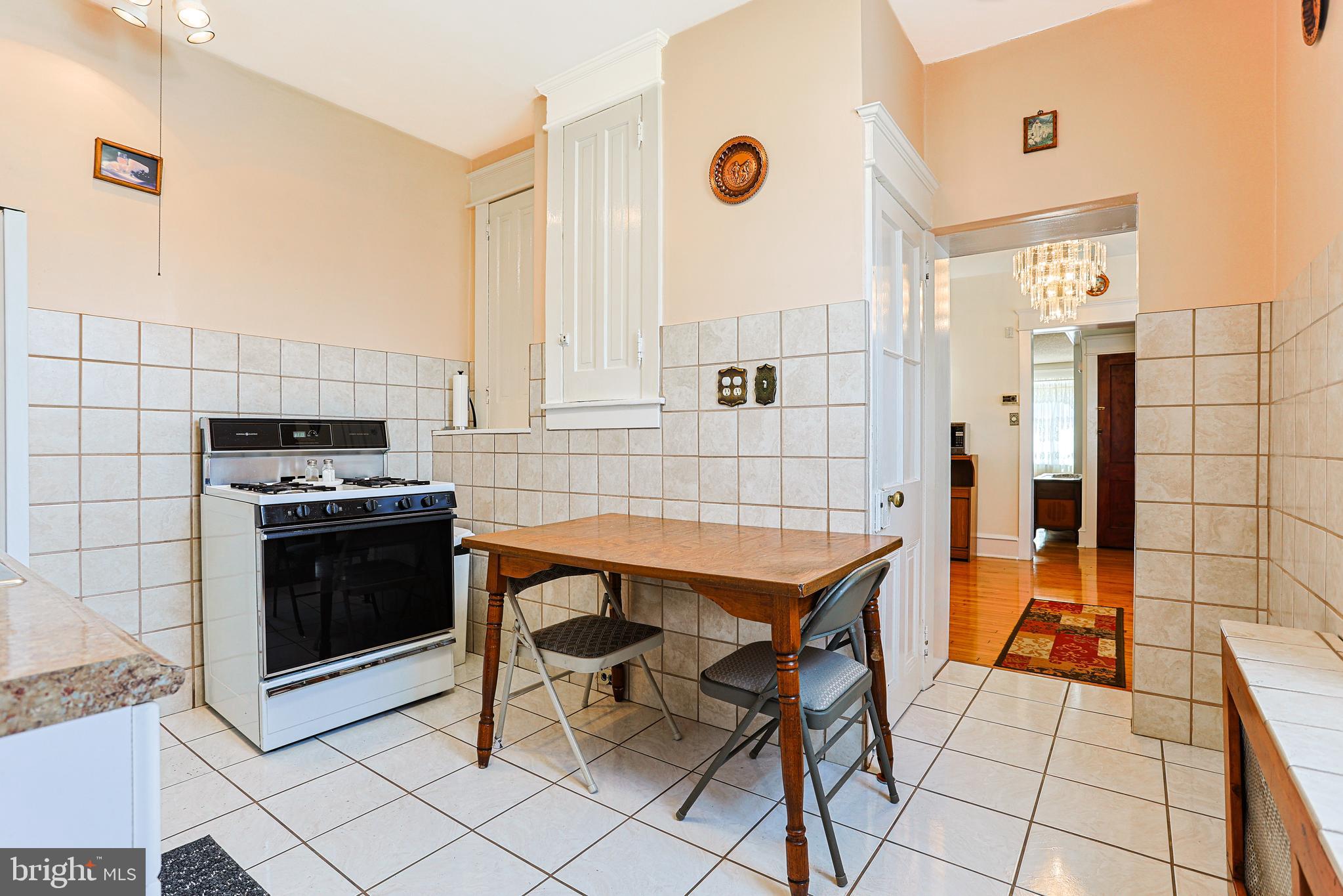 ROXBOROUGH - Residential