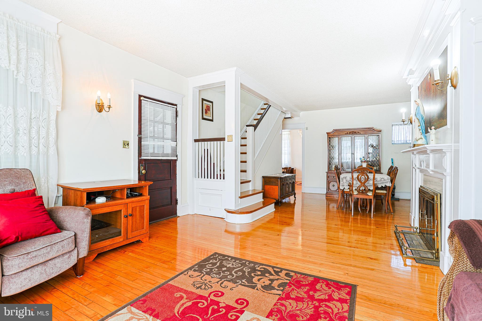 ROXBOROUGH - Residential