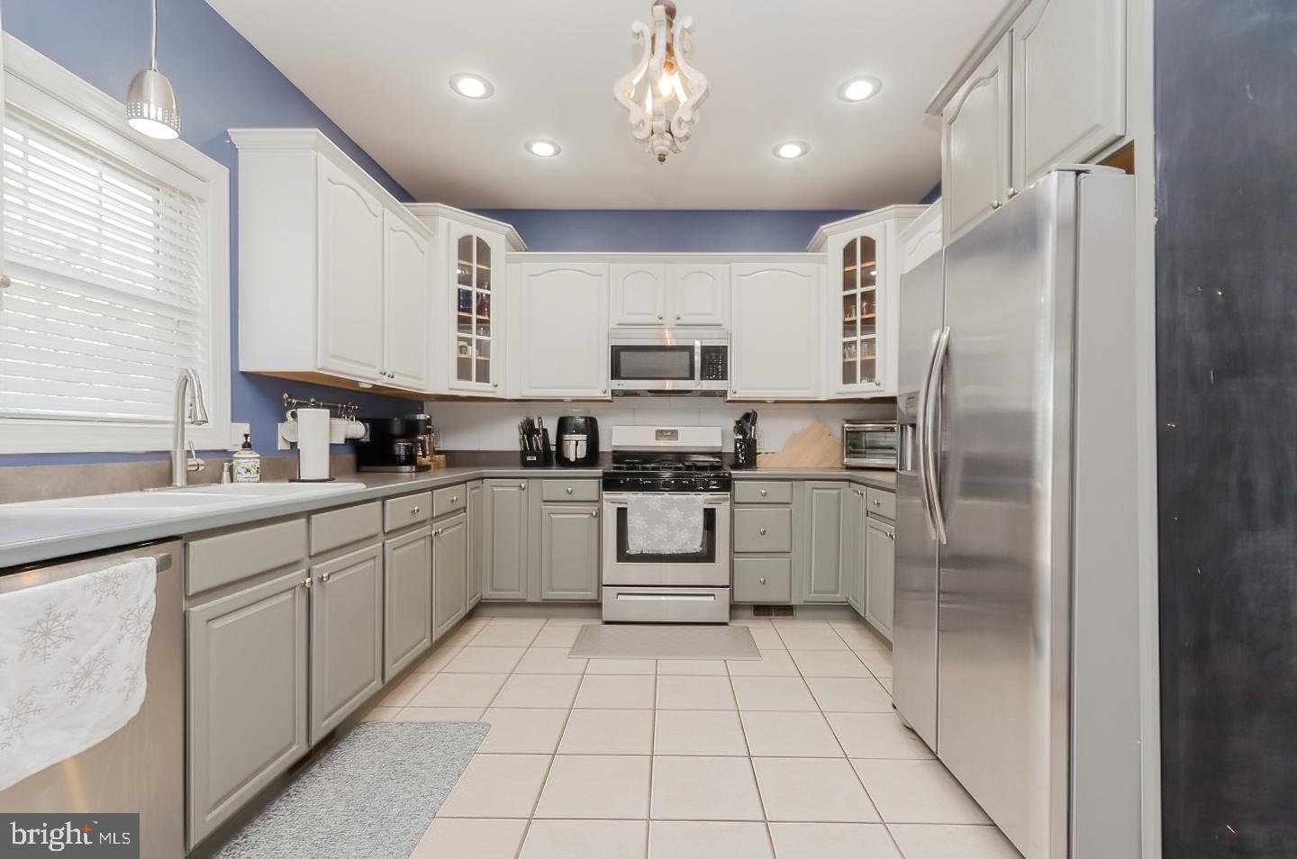 CANTER ESTATES - Residential