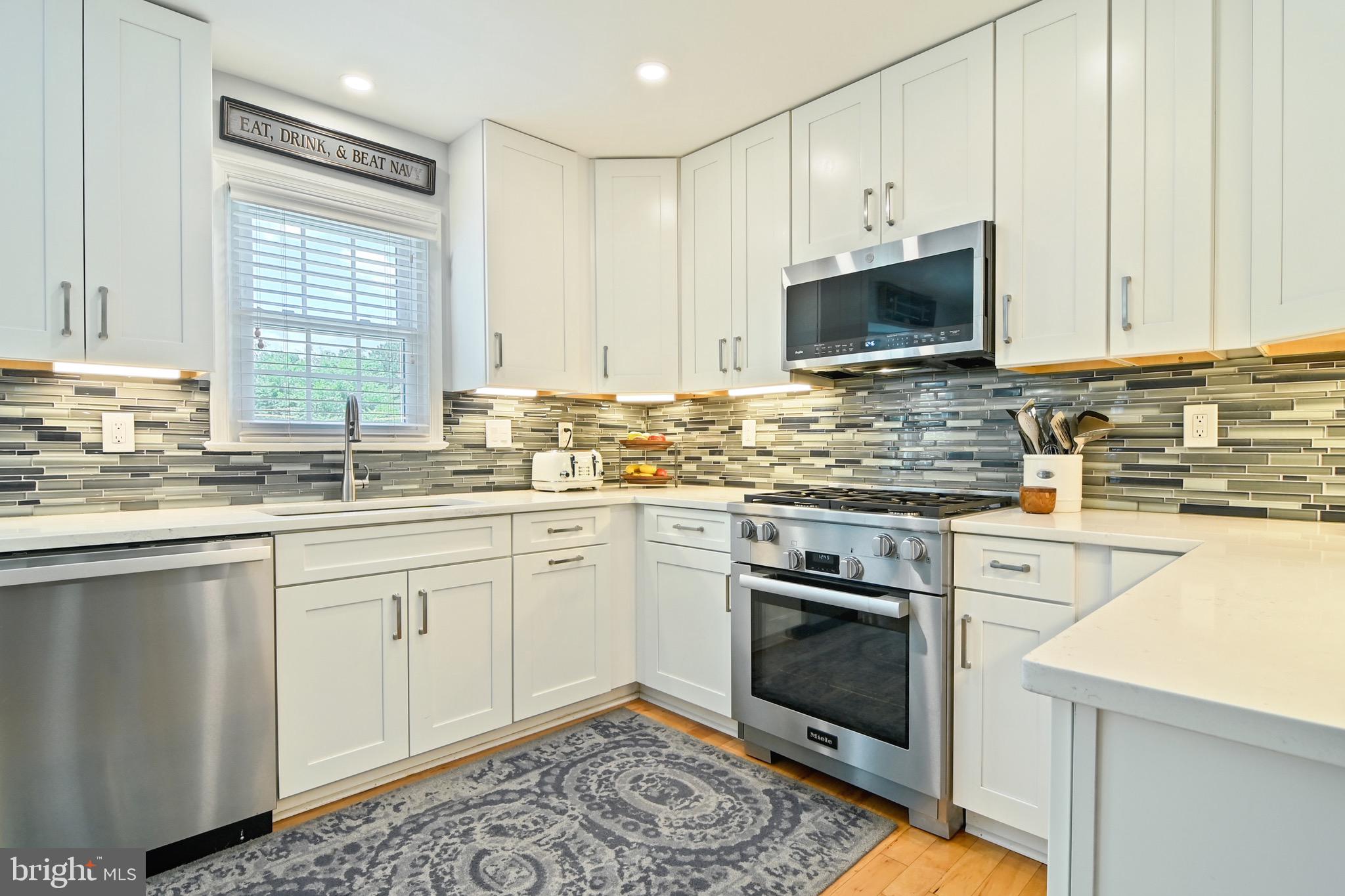 FAIRFAX STATION - Residential