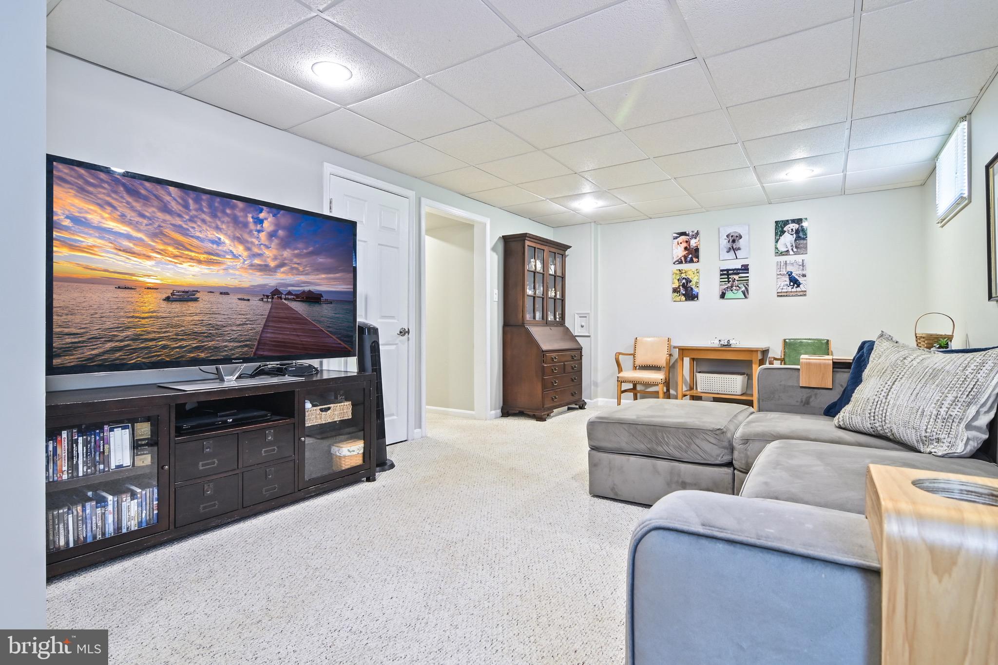 FAIRFAX STATION - Residential