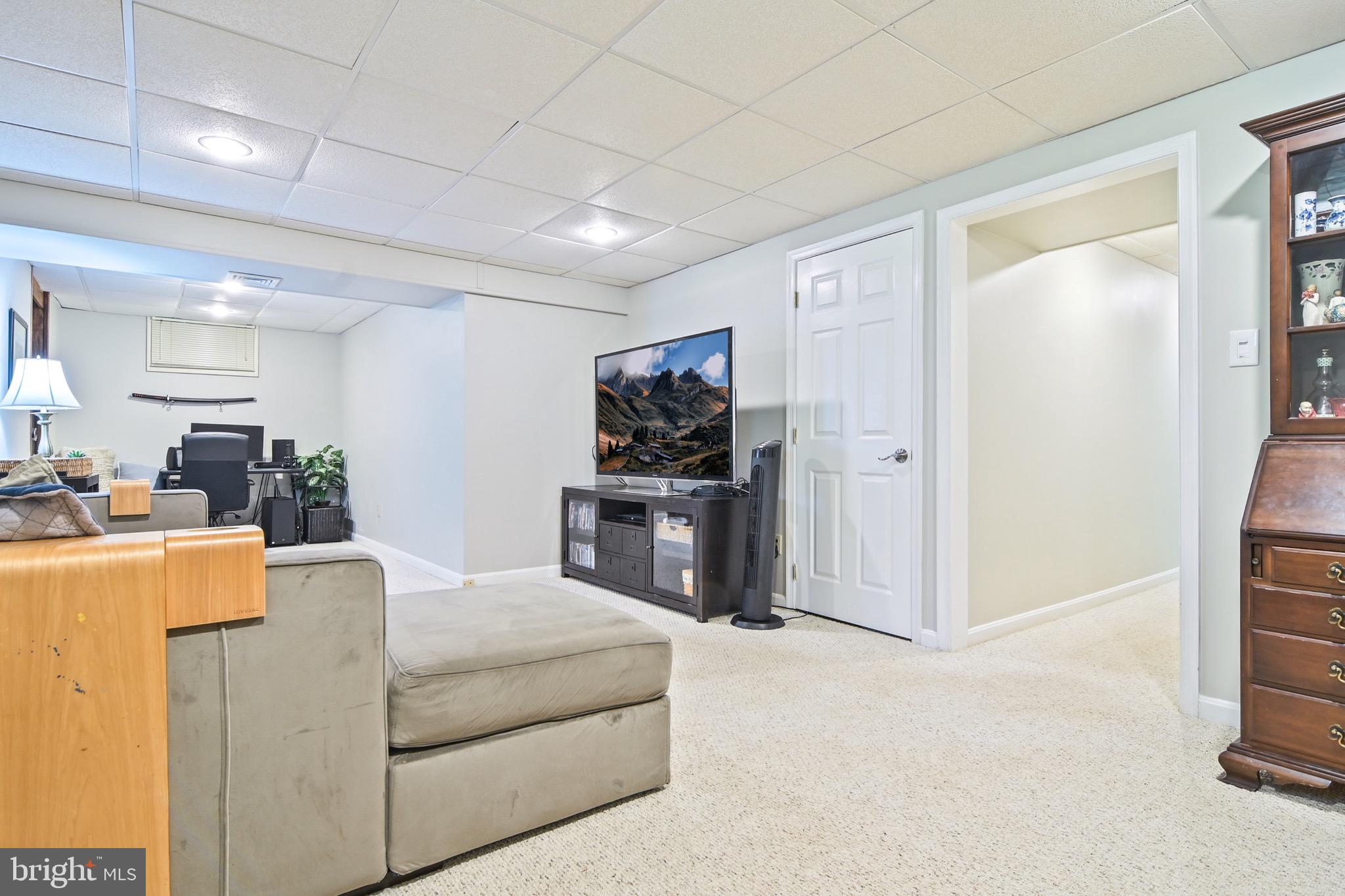 FAIRFAX STATION - Residential